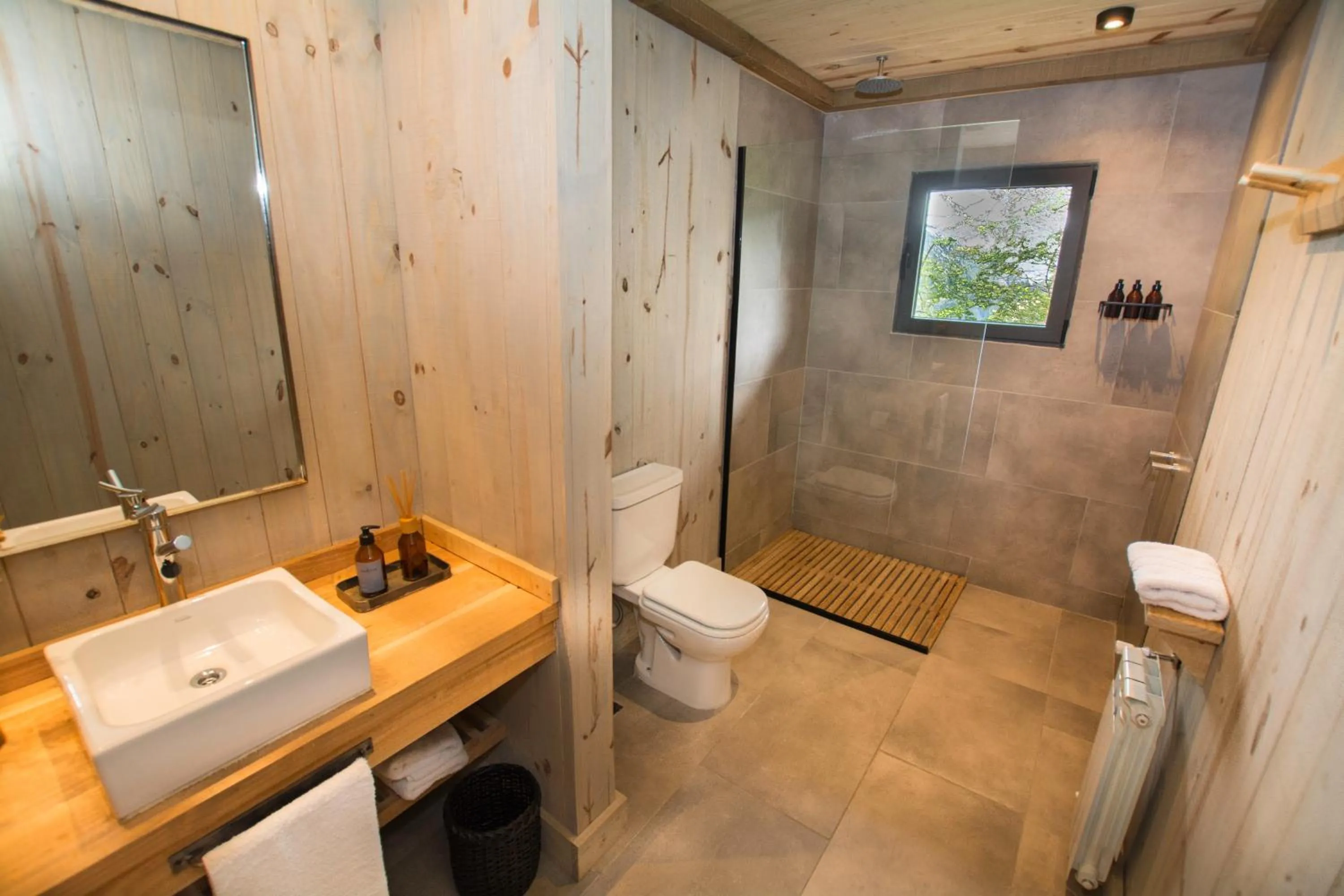 Shower in Hermoso Eco Lodge