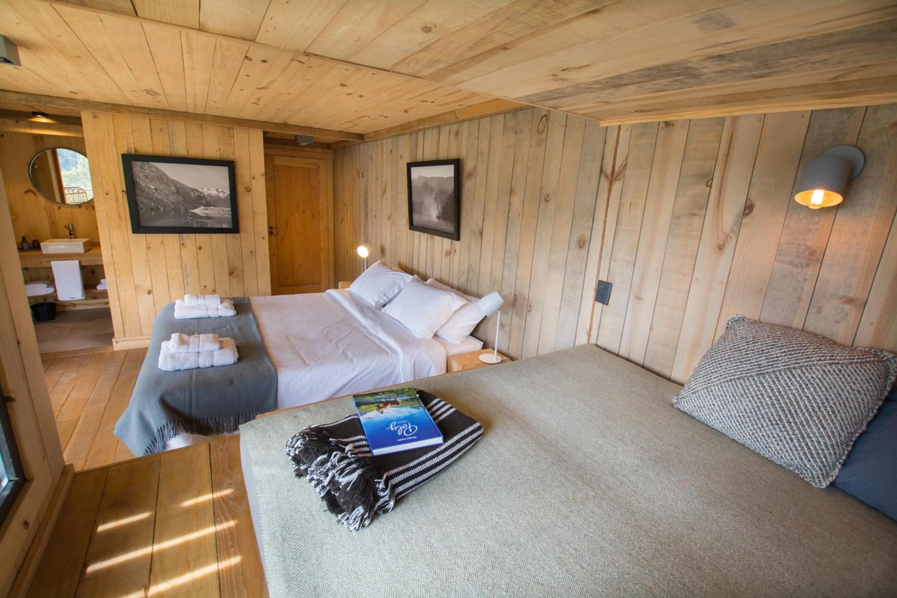 Photo of the whole room, Bed in Hermoso Eco Lodge