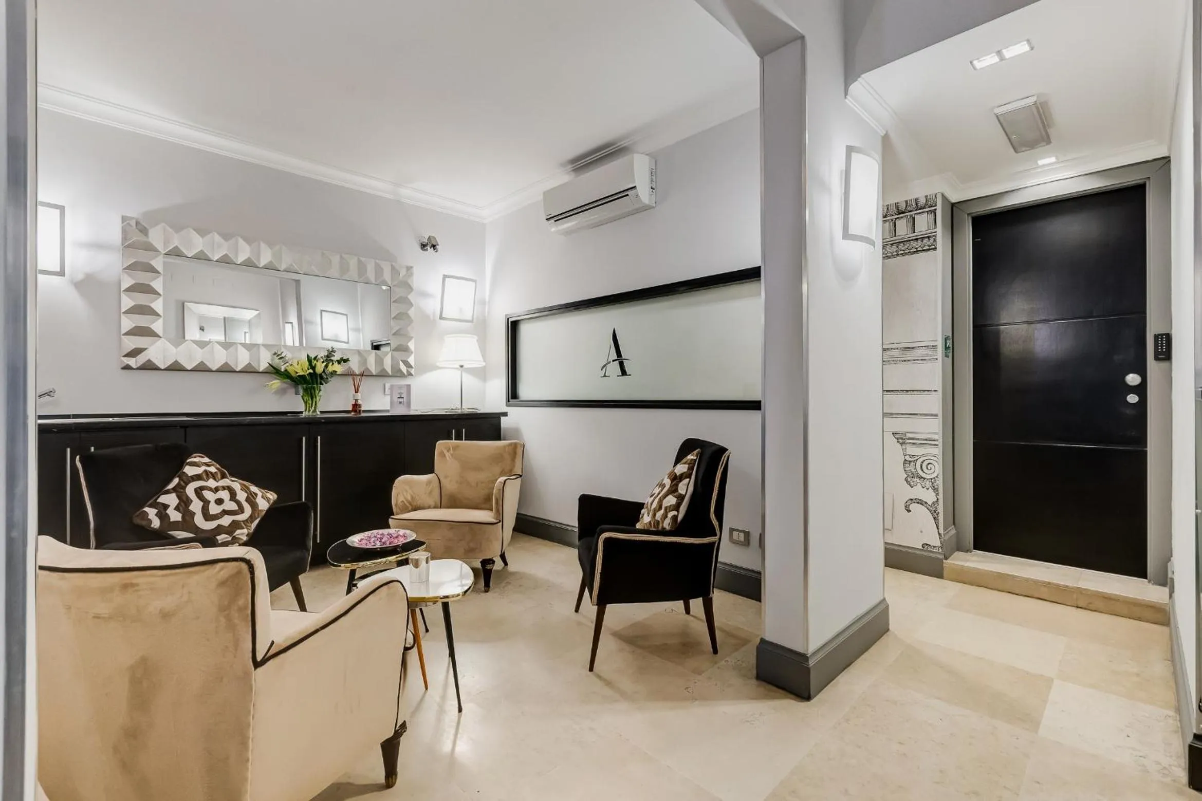 Residenza A -Via Veneto Fashion Rooms -self check-in