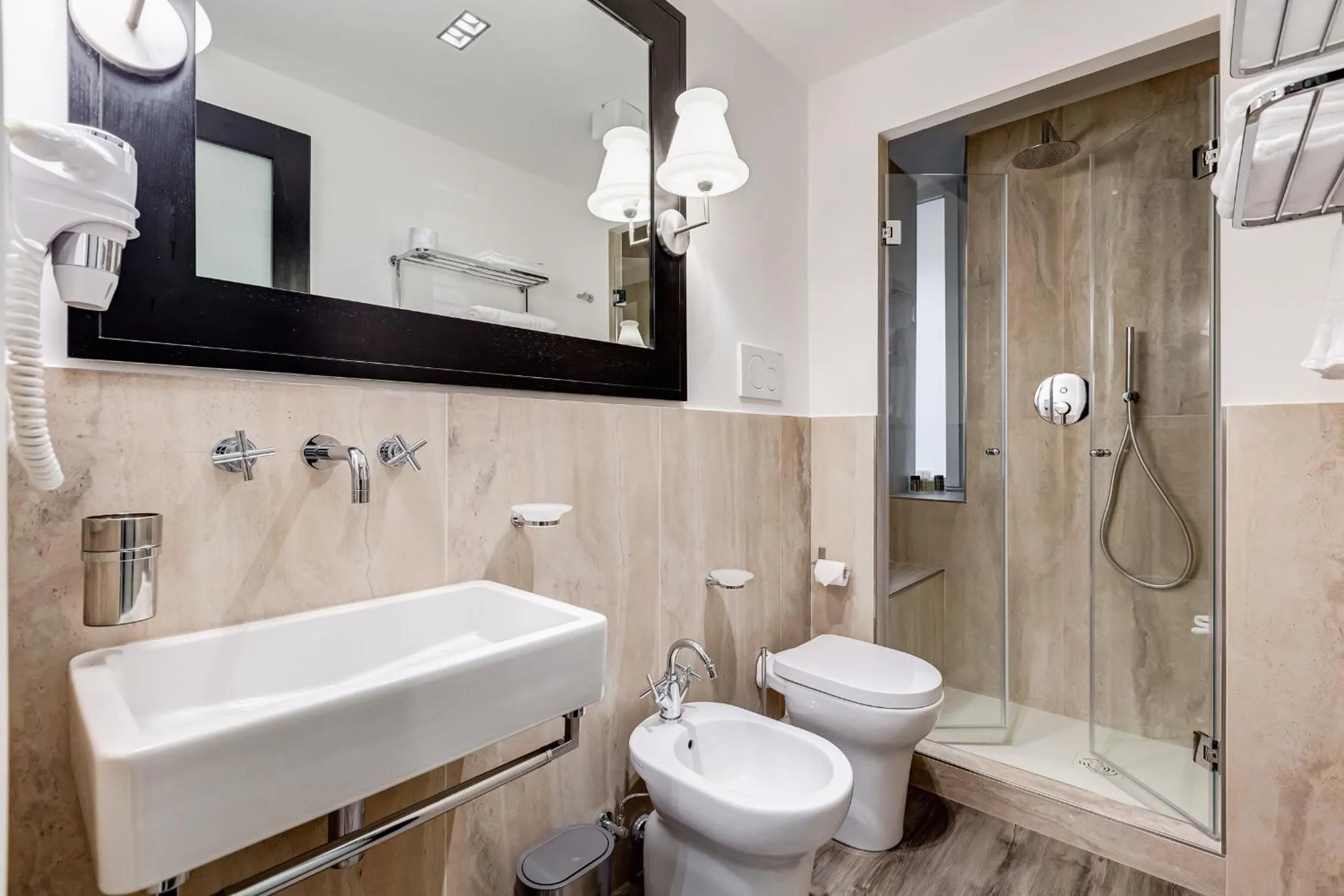 Residenza A -Via Veneto Fashion Rooms -self check-in