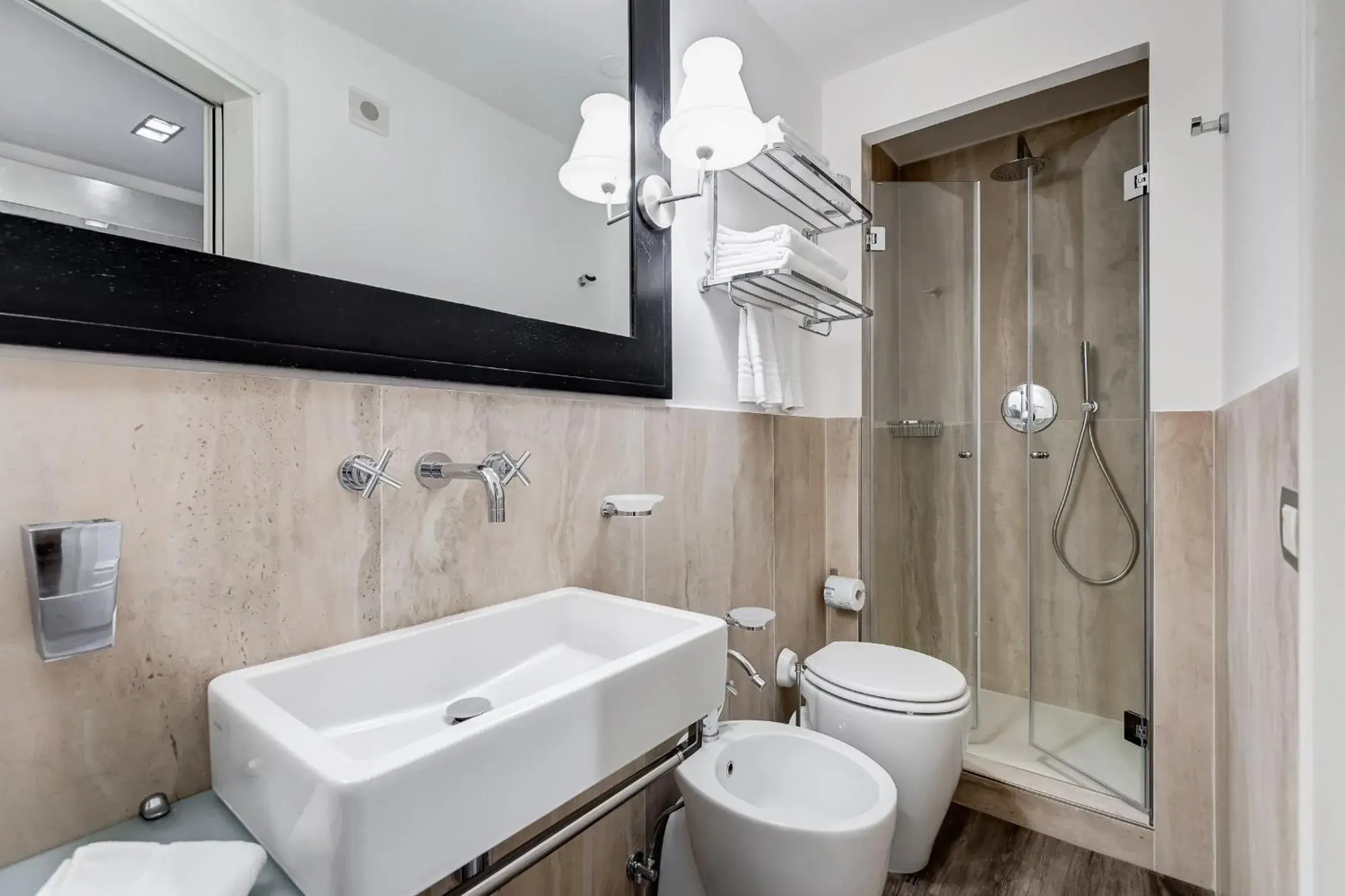 Double Room in Residenza A -Via Veneto Fashion Rooms -self check-in Double Room in Residenza A -Via Veneto Fashion Rooms -self check-in