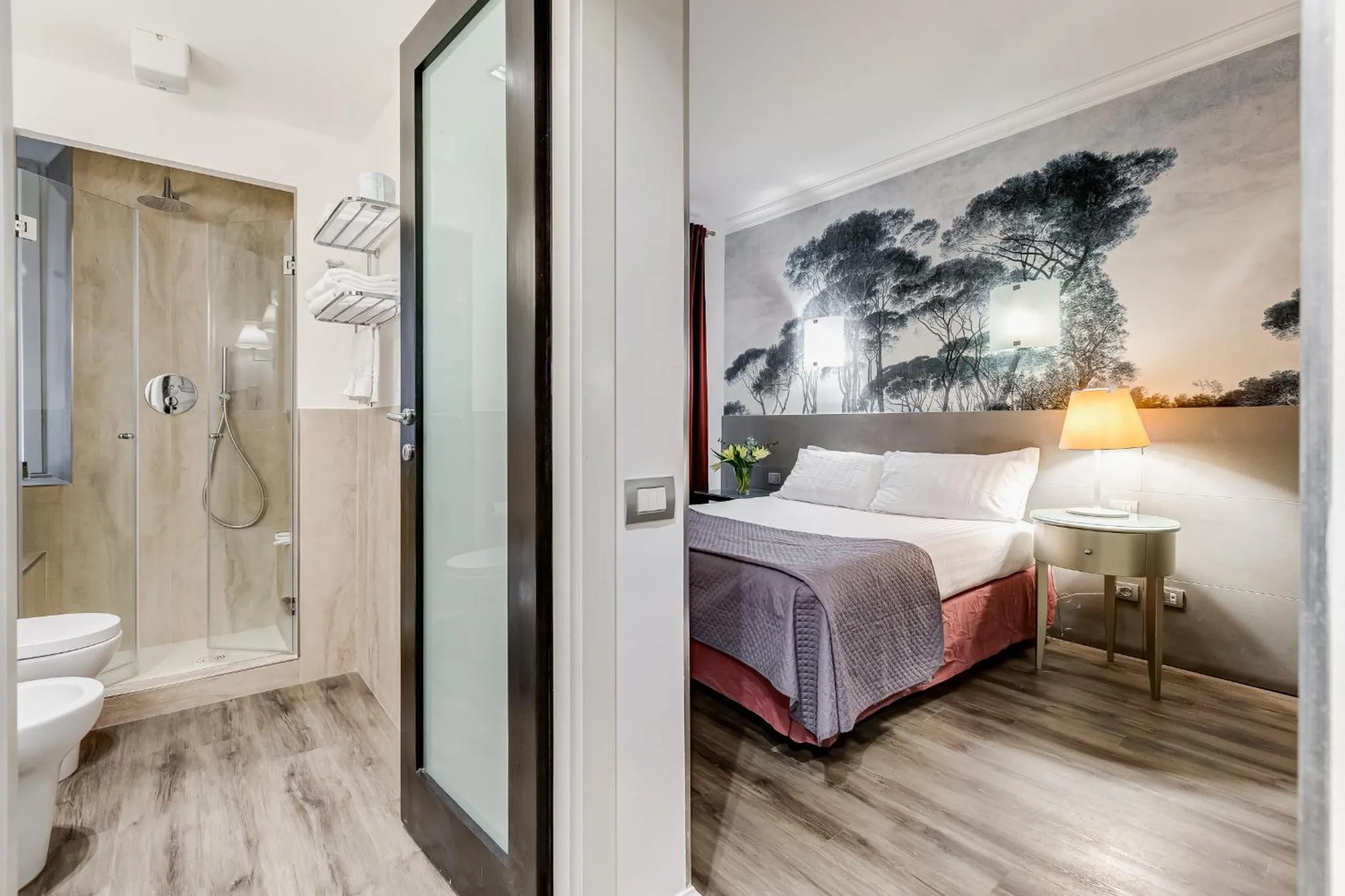 Bed in Residenza A -Via Veneto Fashion Rooms -self check-in