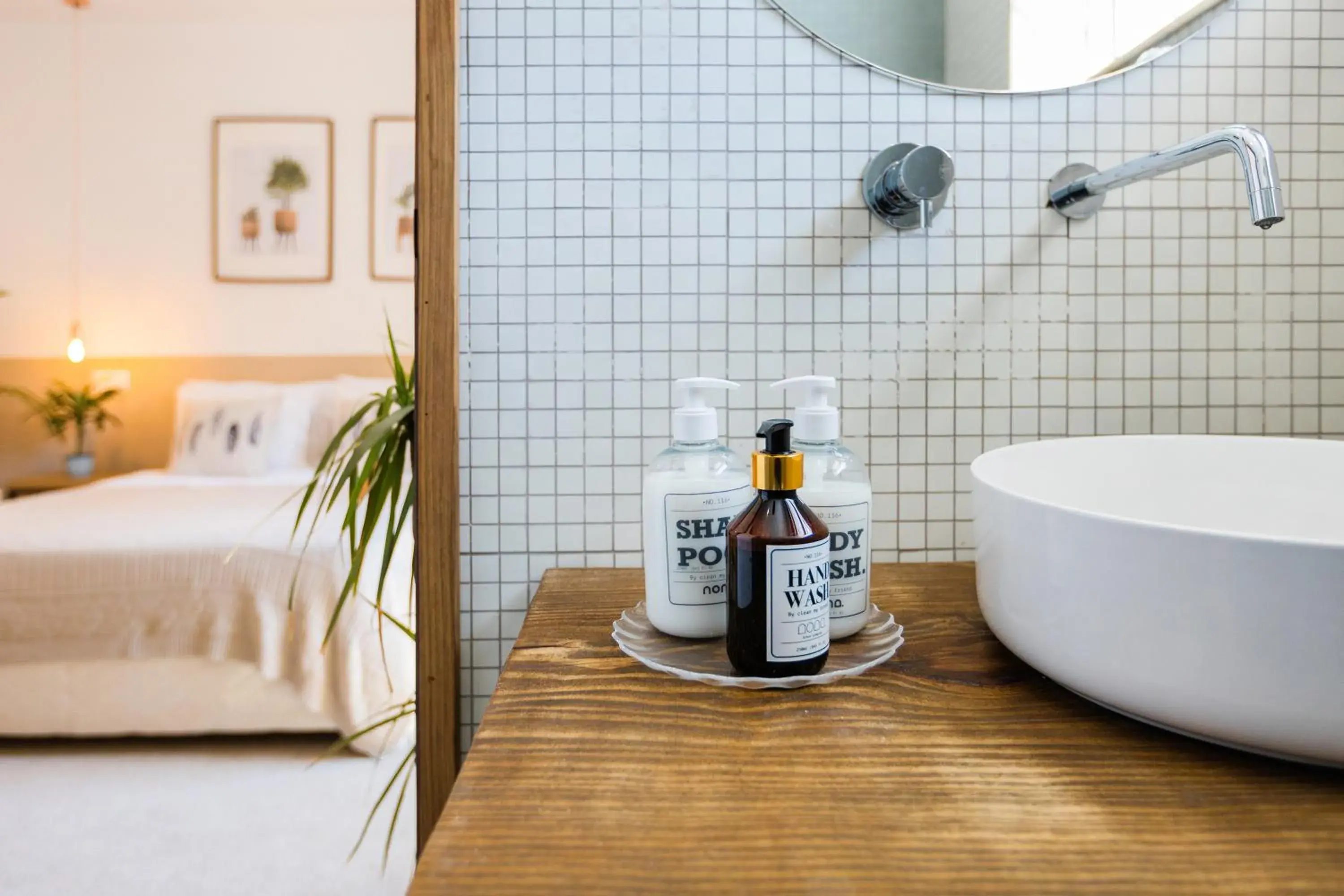 Double Room with Private Bathroom in Luso Guest House Double Room with Private Bathroom in Luso Guest House