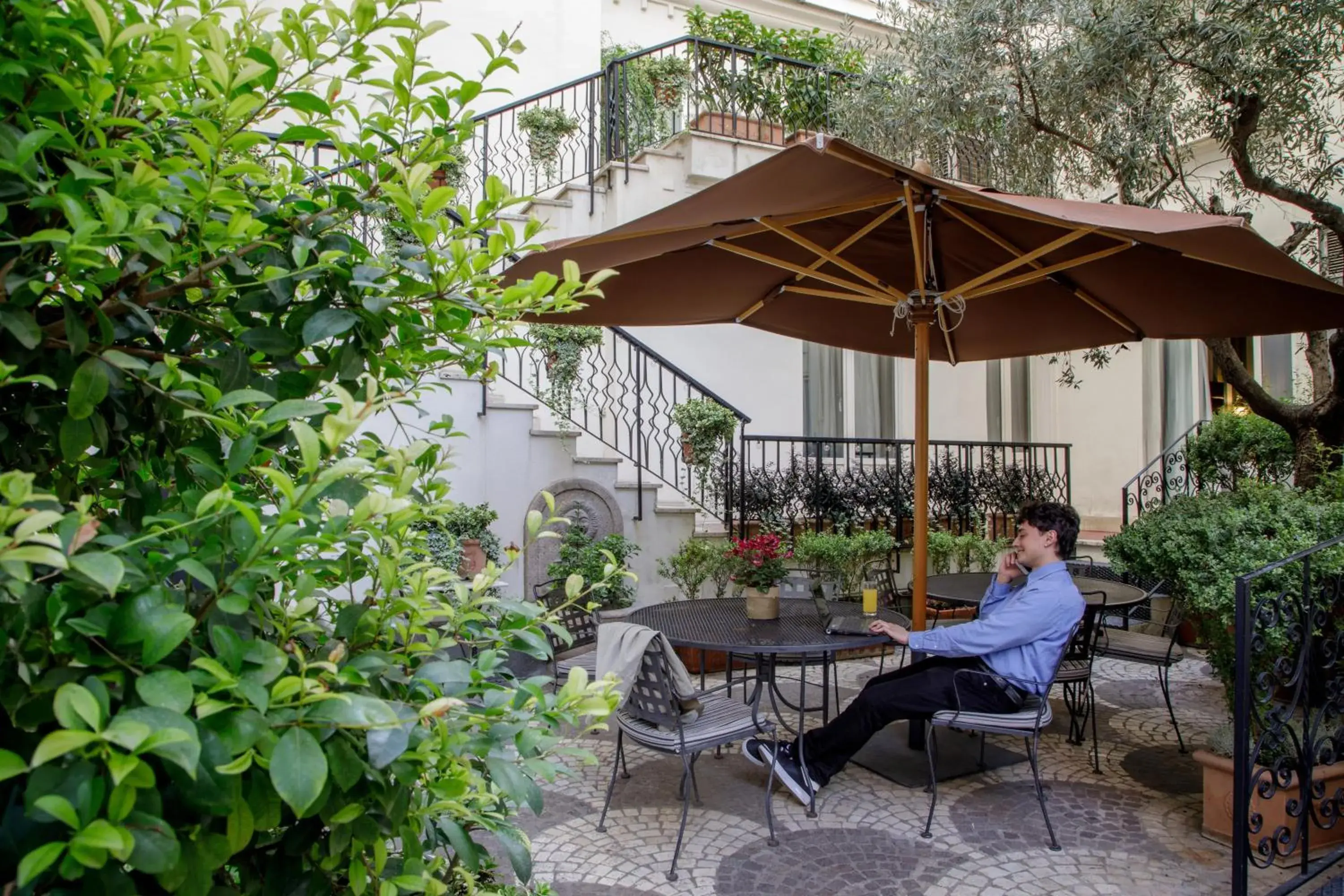 Garden view in Hotel Royal Court Garden view in Hotel Royal Court