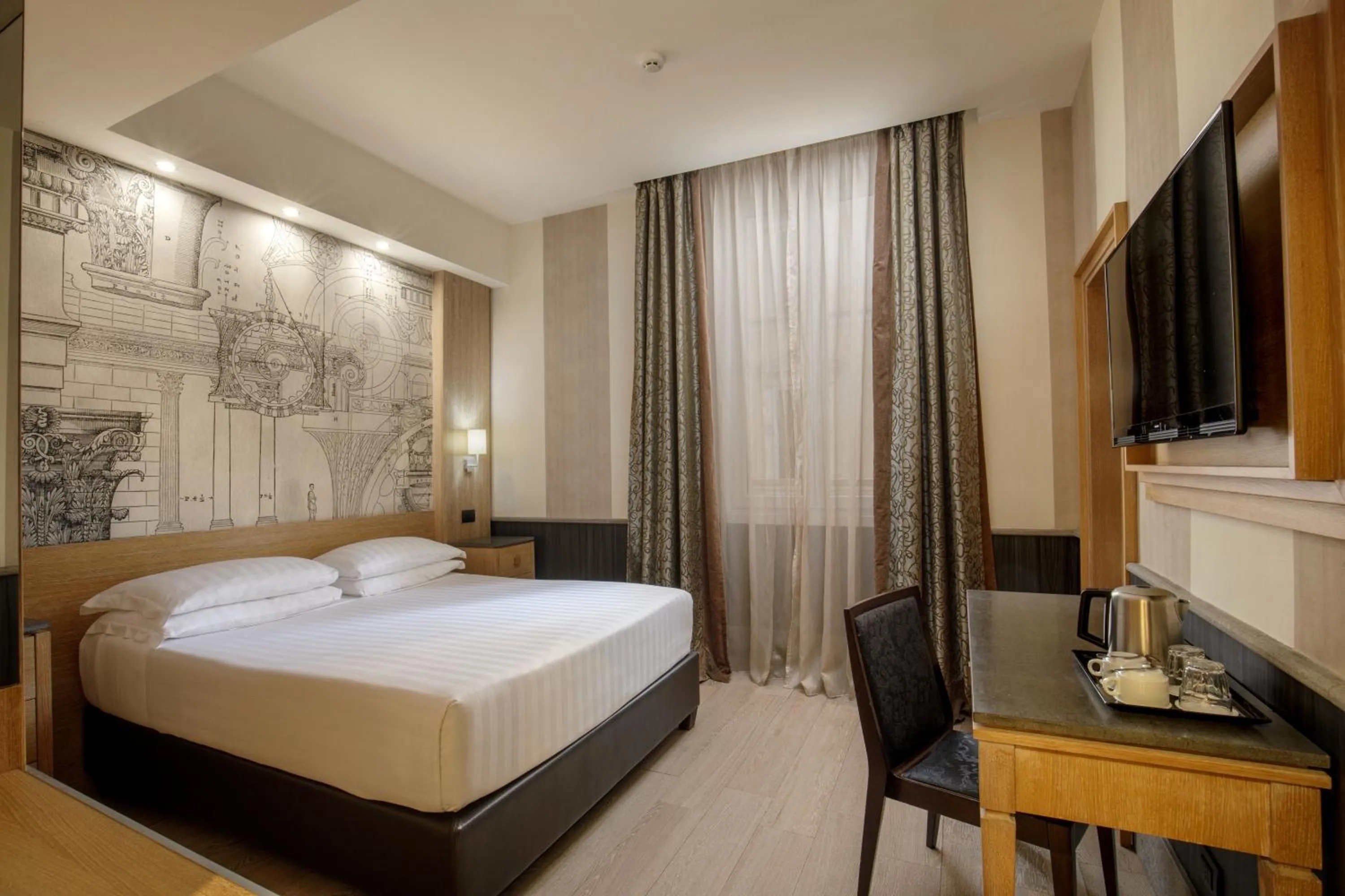 Bed in Hotel Royal Court