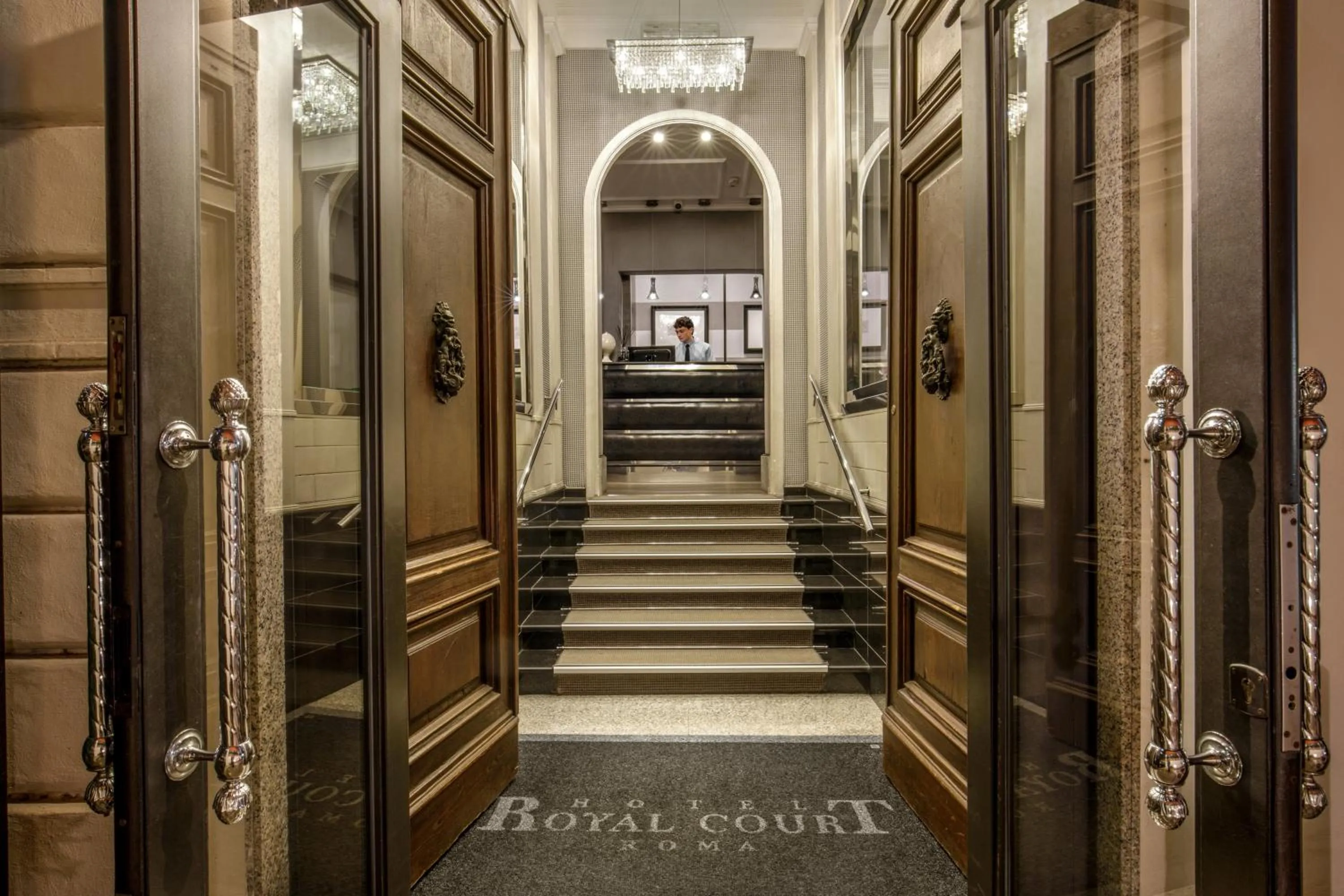 Lobby or reception in Hotel Royal Court