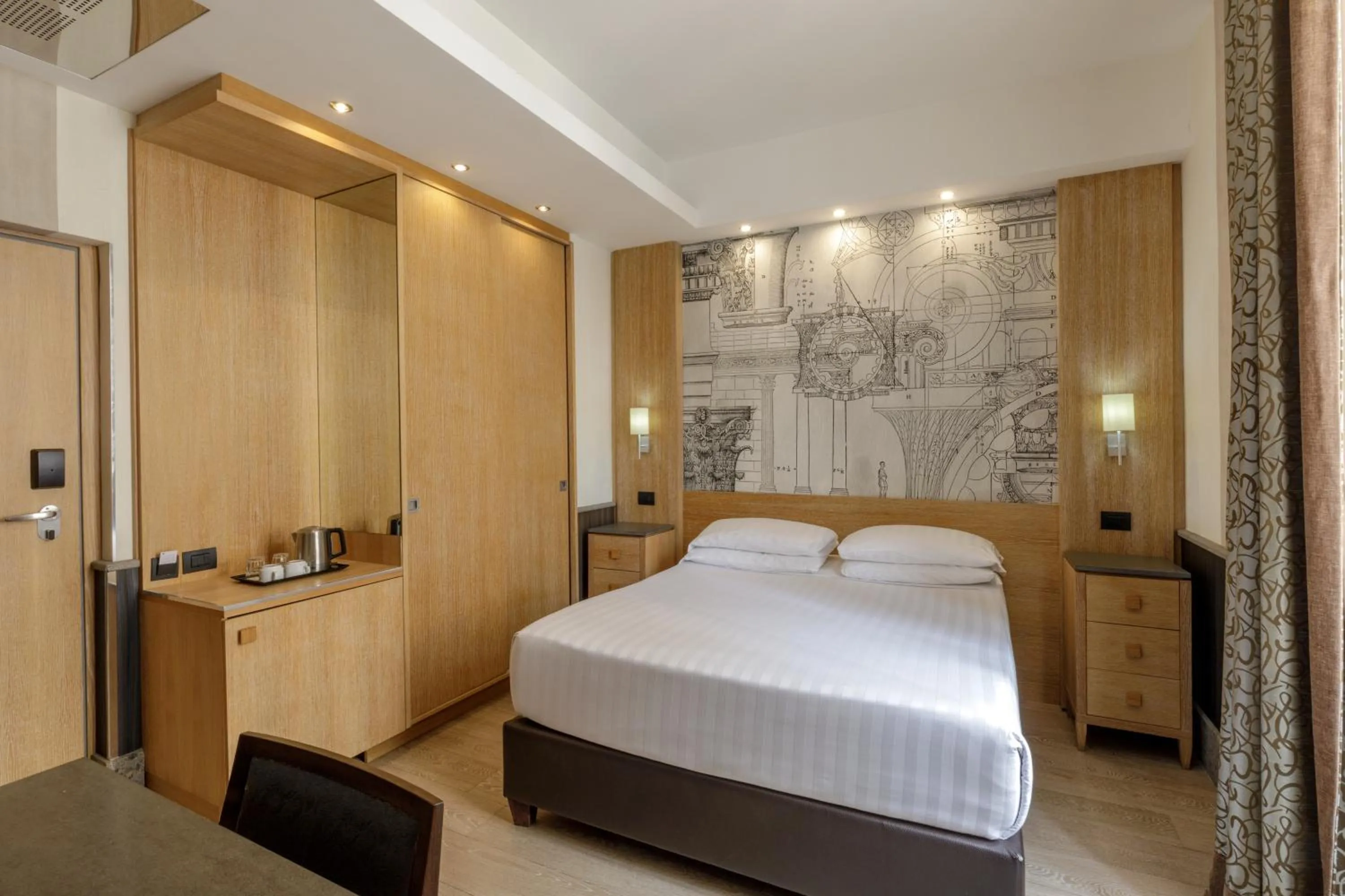 Bed in Hotel Royal Court