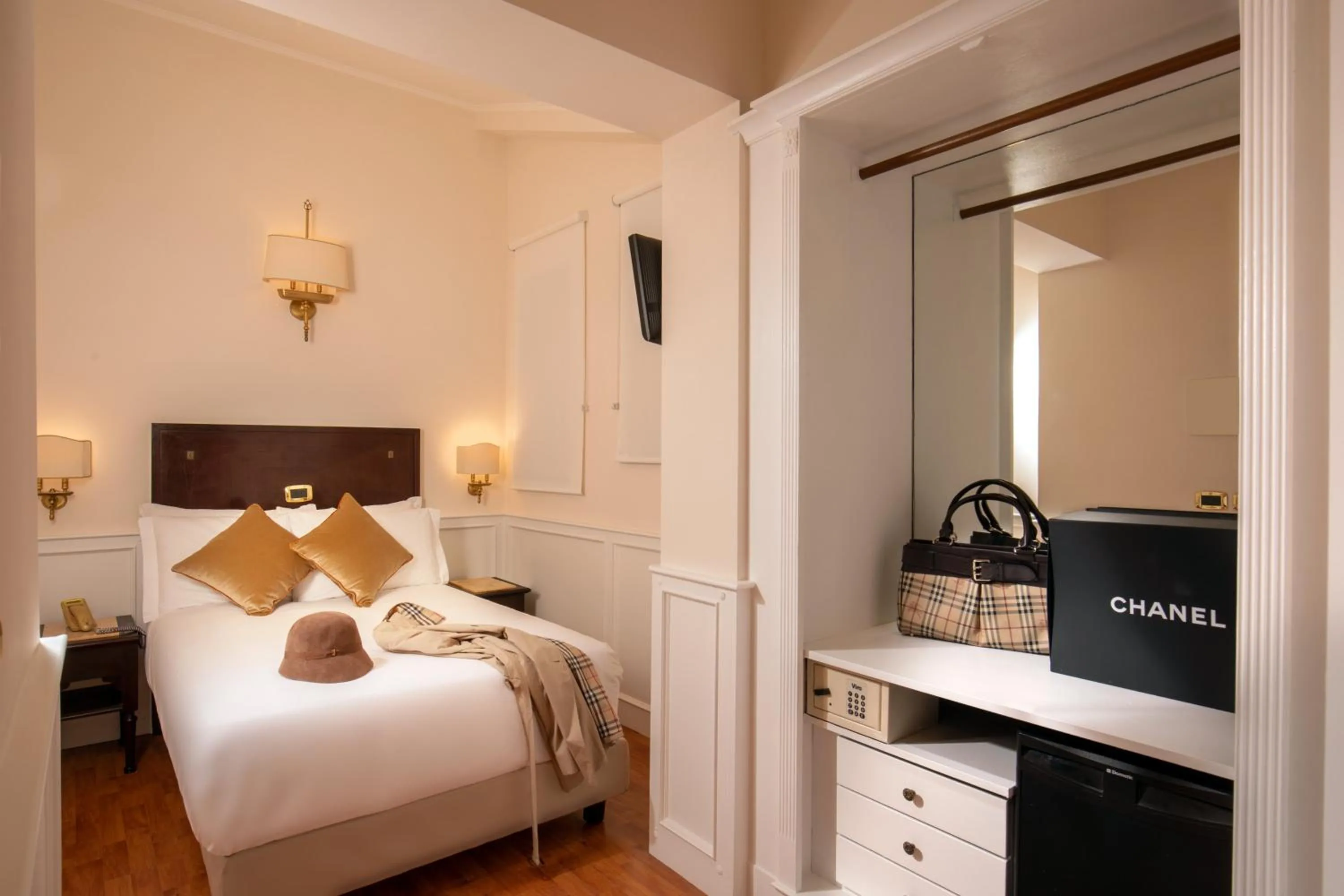 Bed in Hotel Del Corso