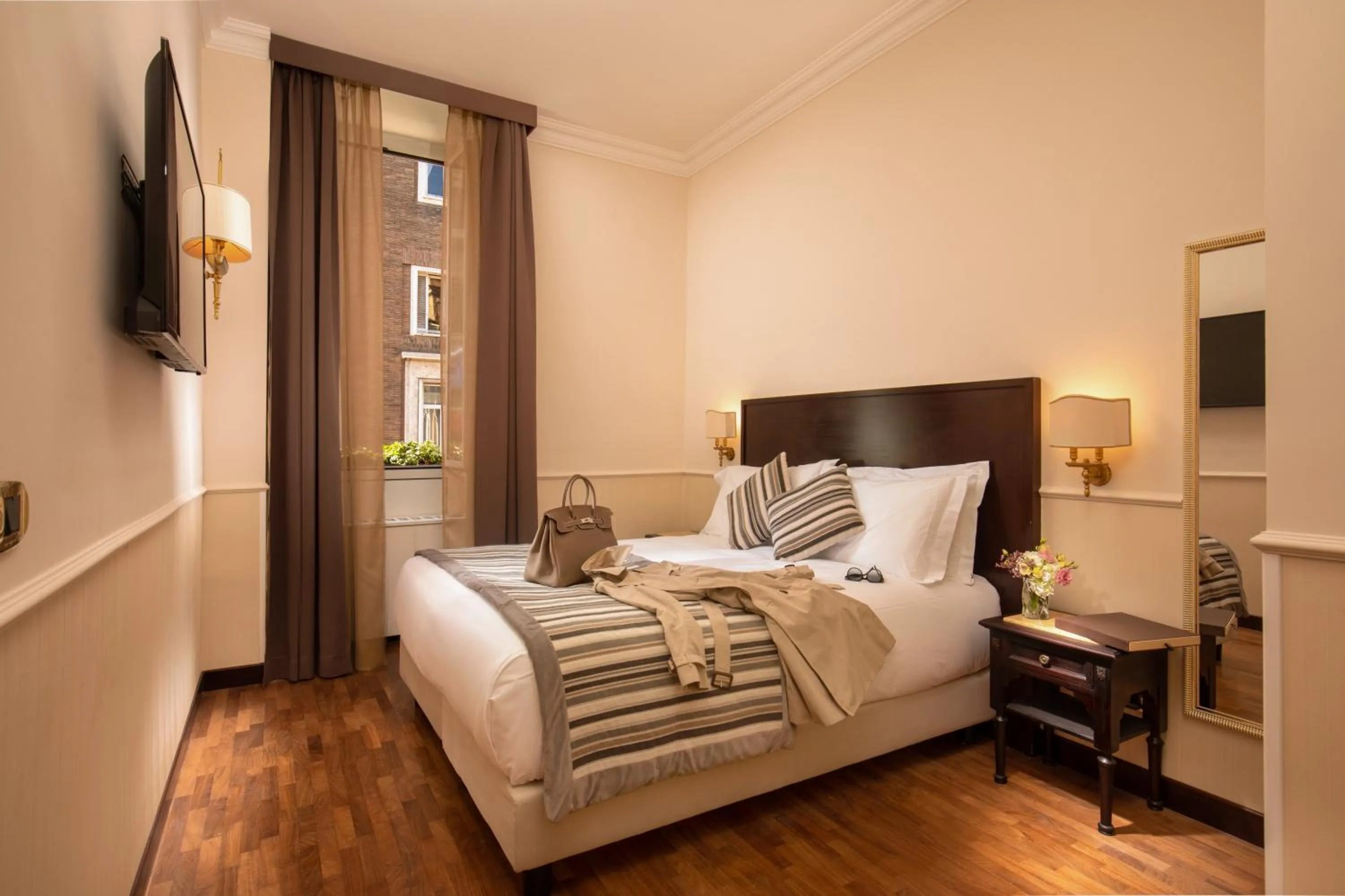 Bed in Hotel Del Corso