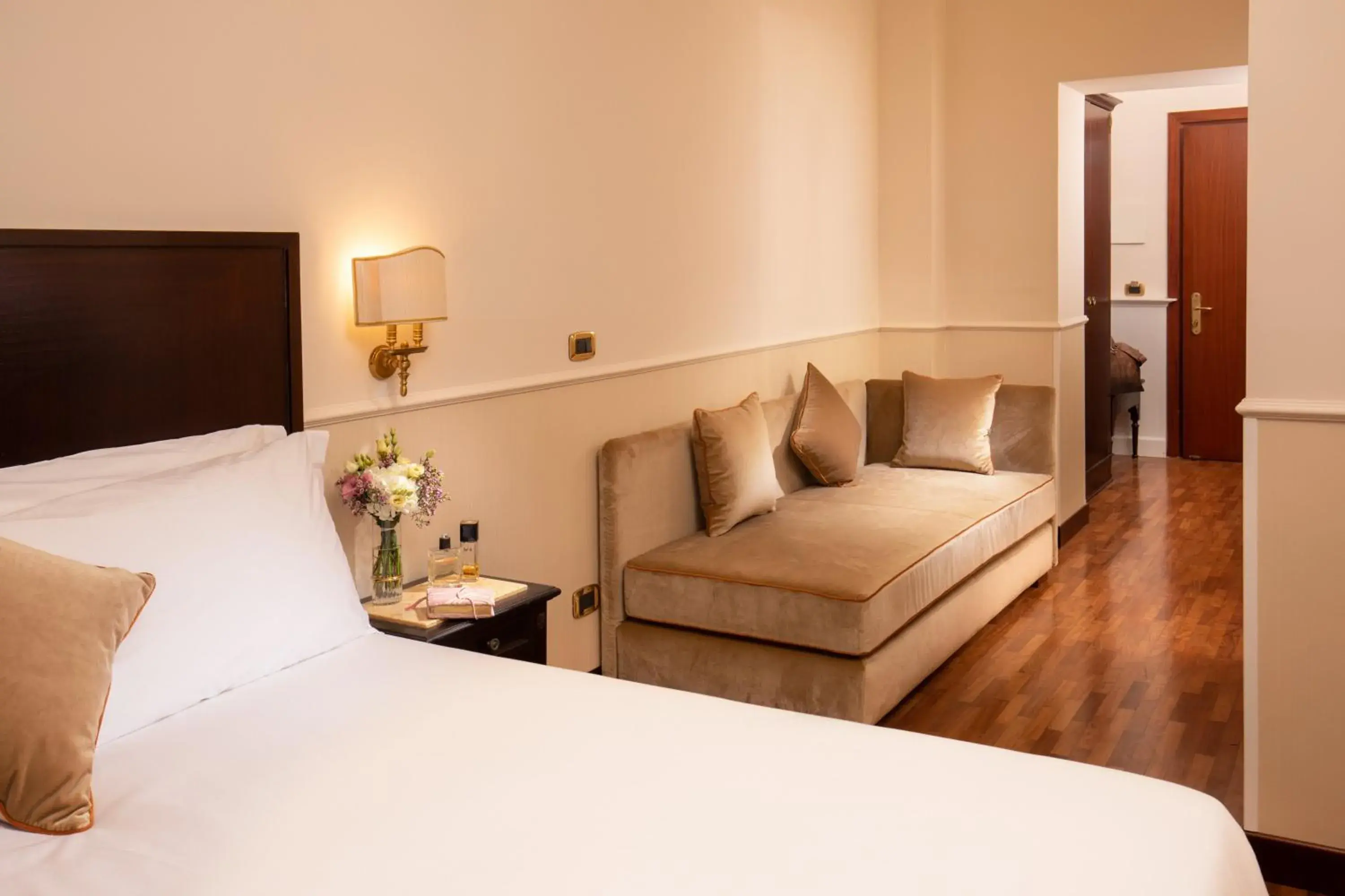 Bed in Hotel Del Corso Bed in Hotel Del Corso