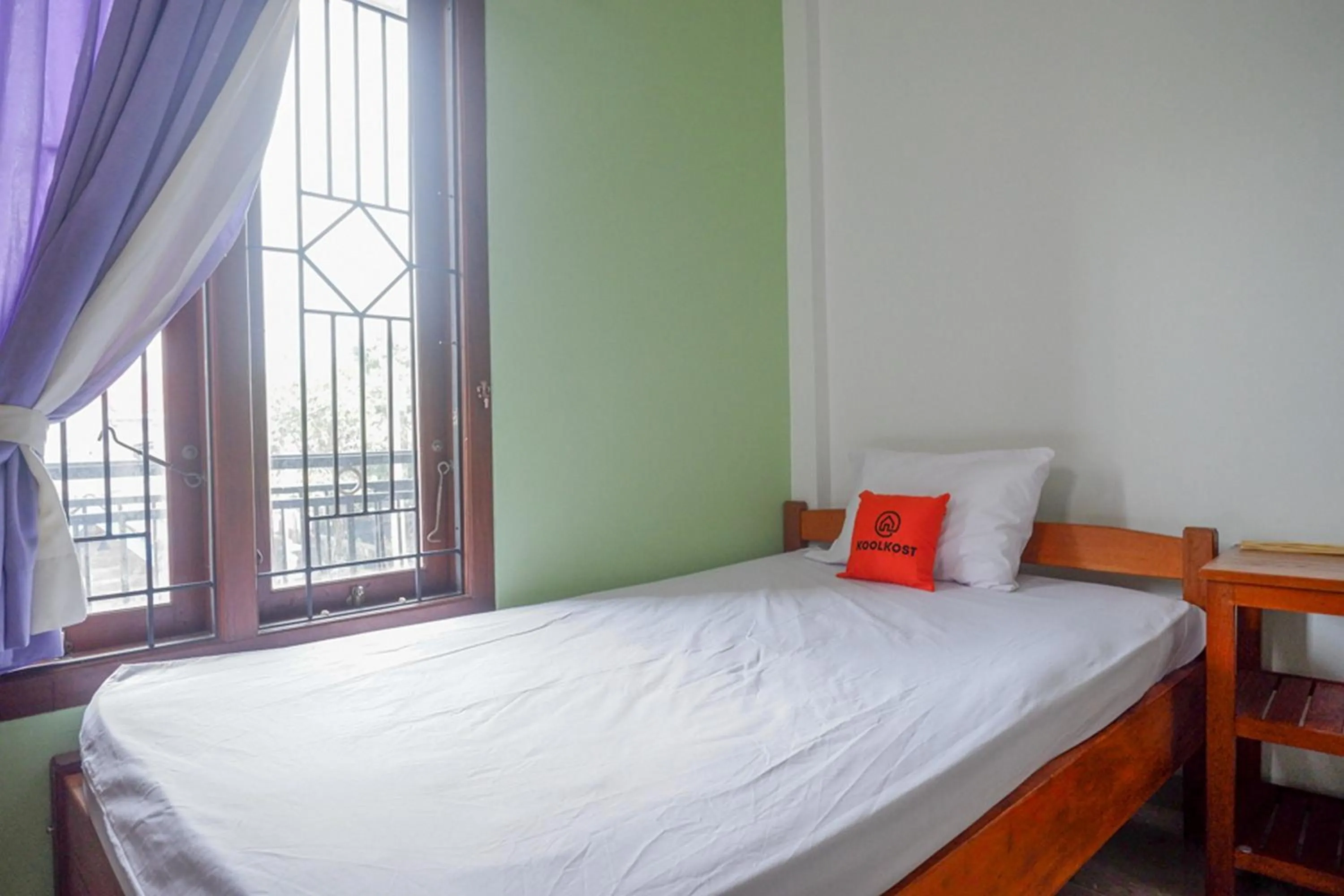 Bed in KoolKost @ Majapahit Area Semarang (Minimum Stay 30 Nights)