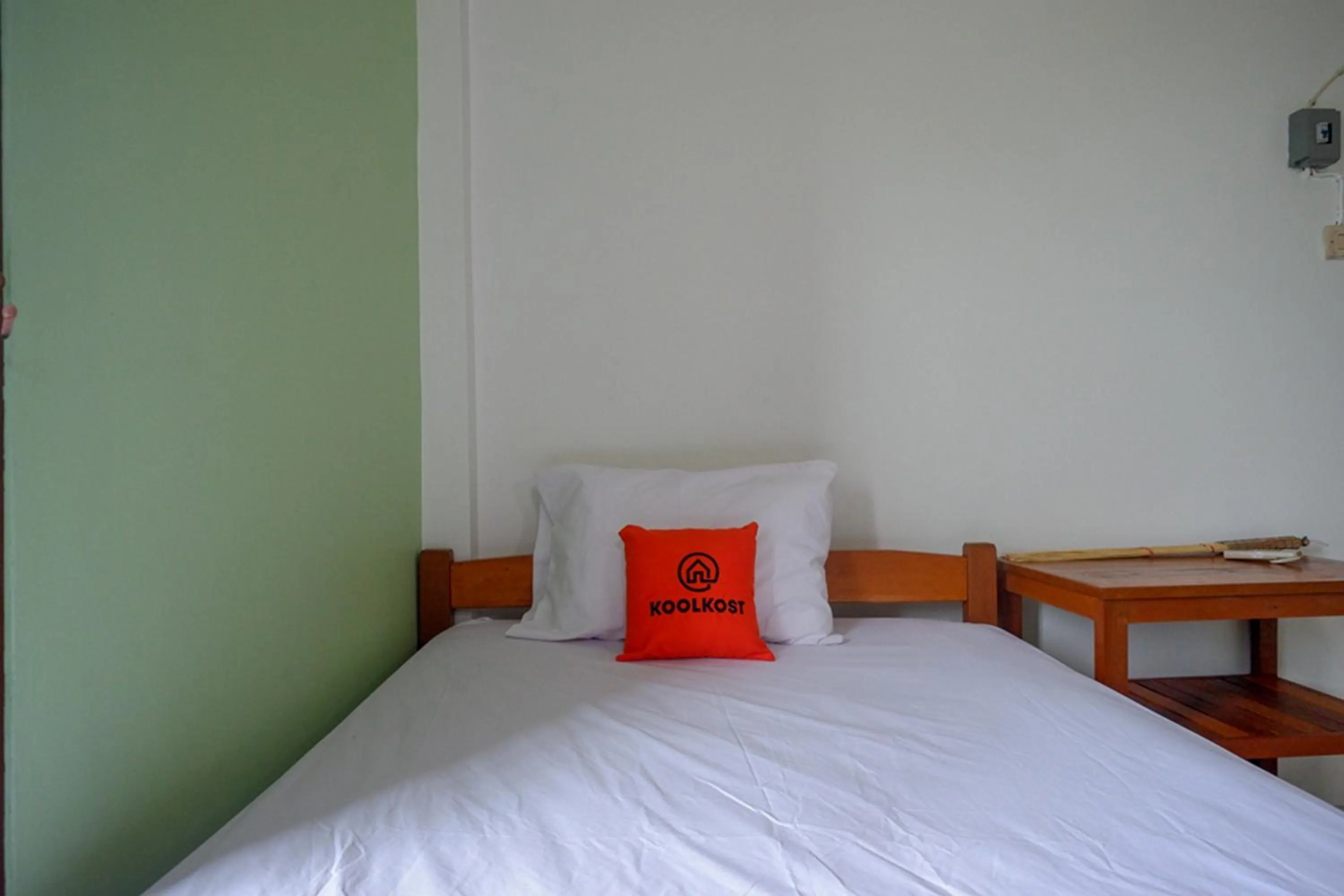 Bed in KoolKost @ Majapahit Area Semarang (Minimum Stay 30 Nights)