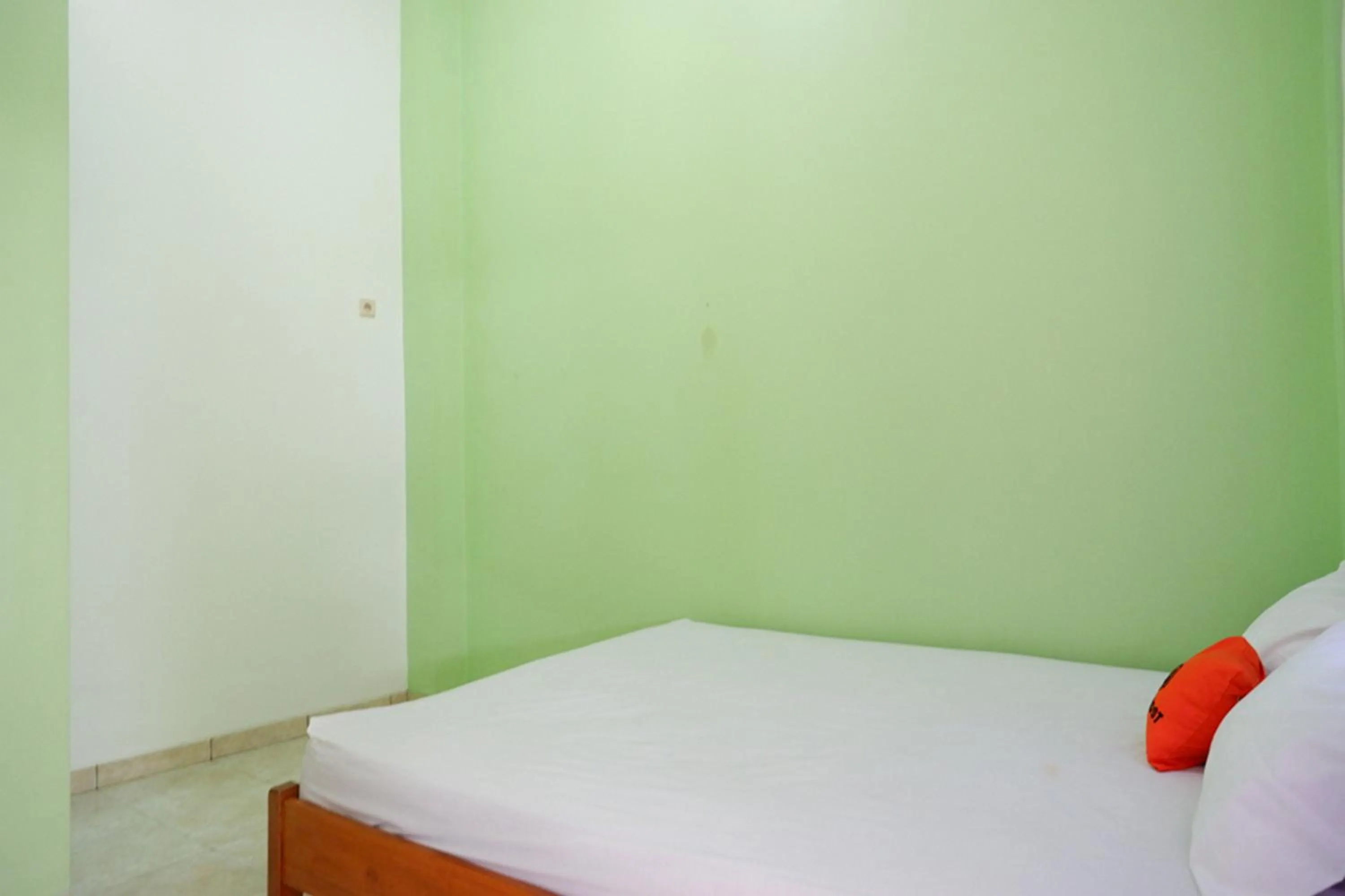 Bed in KoolKost @ Majapahit Area Semarang (Minimum Stay 30 Nights)