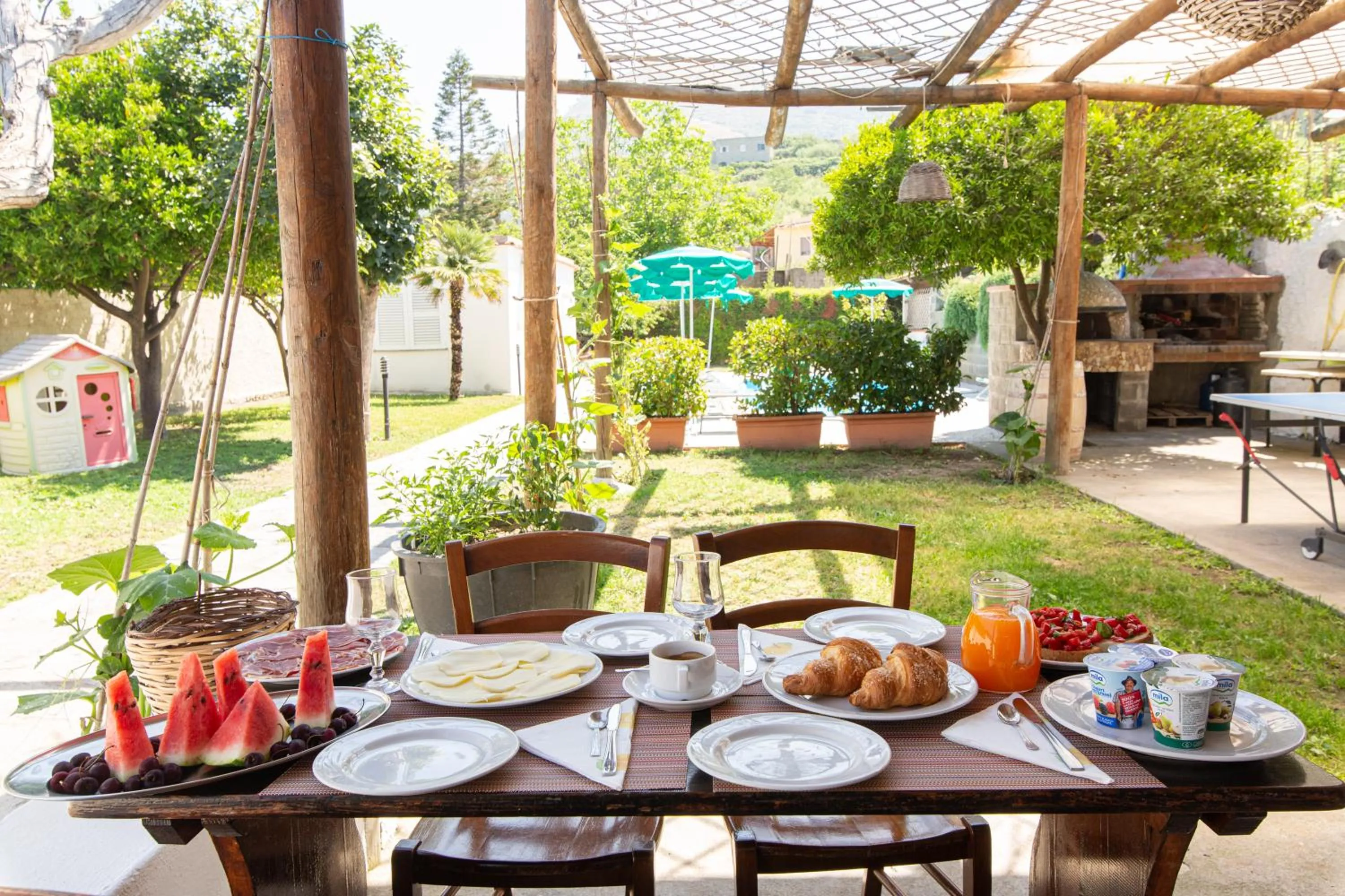 Continental breakfast in Residence Villa Tina