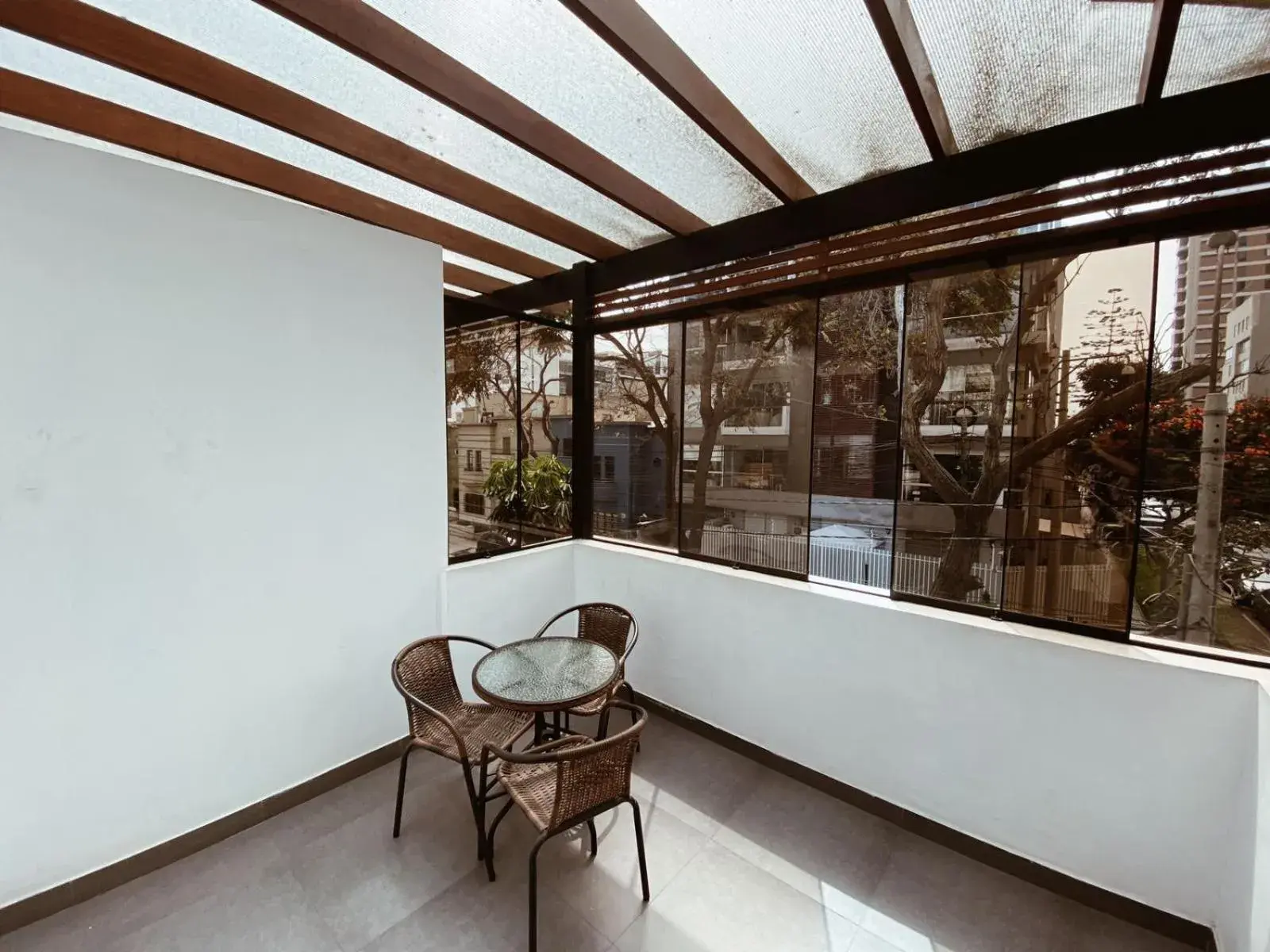 Large Double Room - single occupancy in Green House Large Double Room - single occupancy in Green House