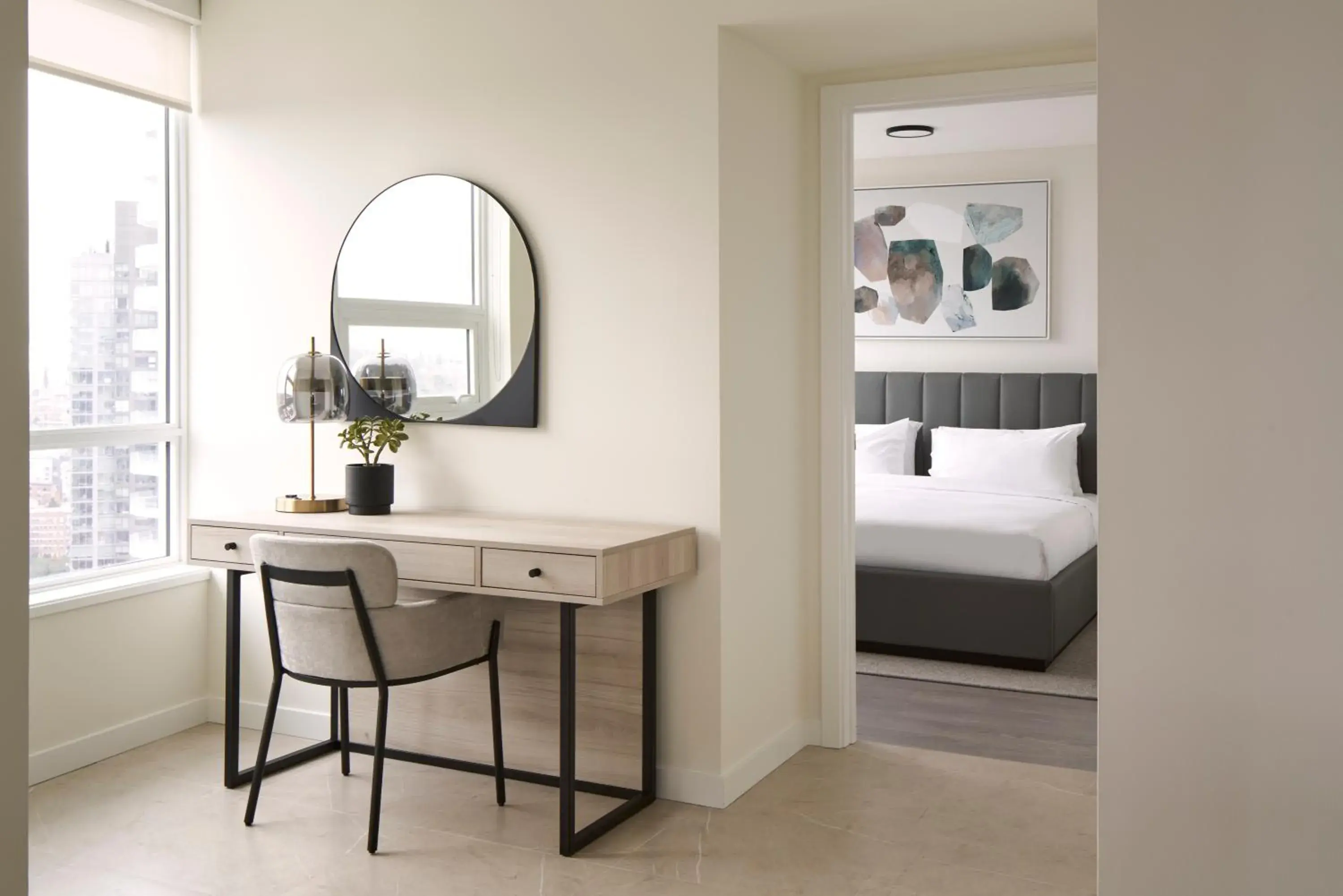 Photo of the whole room, Bed in Level Seattle Downtown - South Lake Union Photo of the whole room, Bed in Level Seattle Downtown - South Lake Union