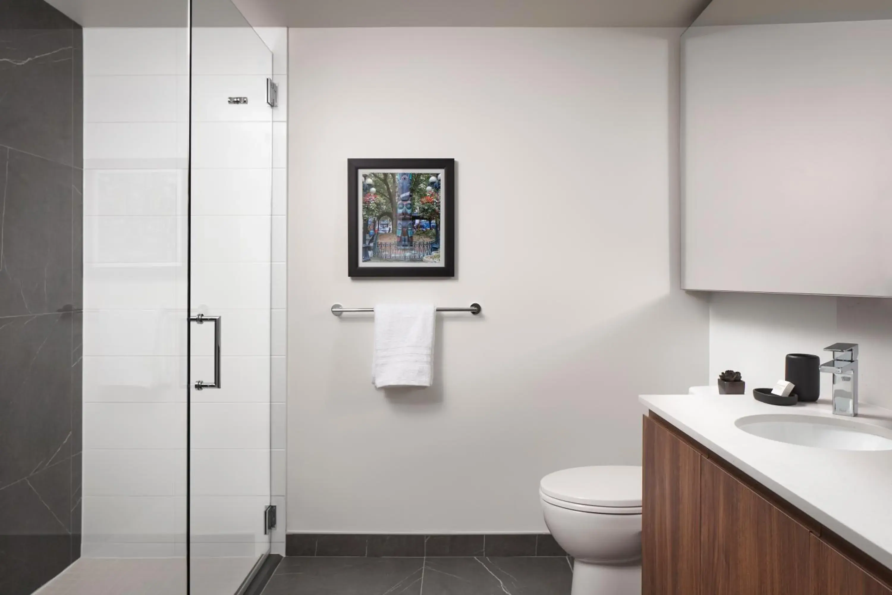 One-Bedroom Suite in Level Seattle Downtown - South Lake Union One-Bedroom Suite in Level Seattle Downtown - South Lake Union