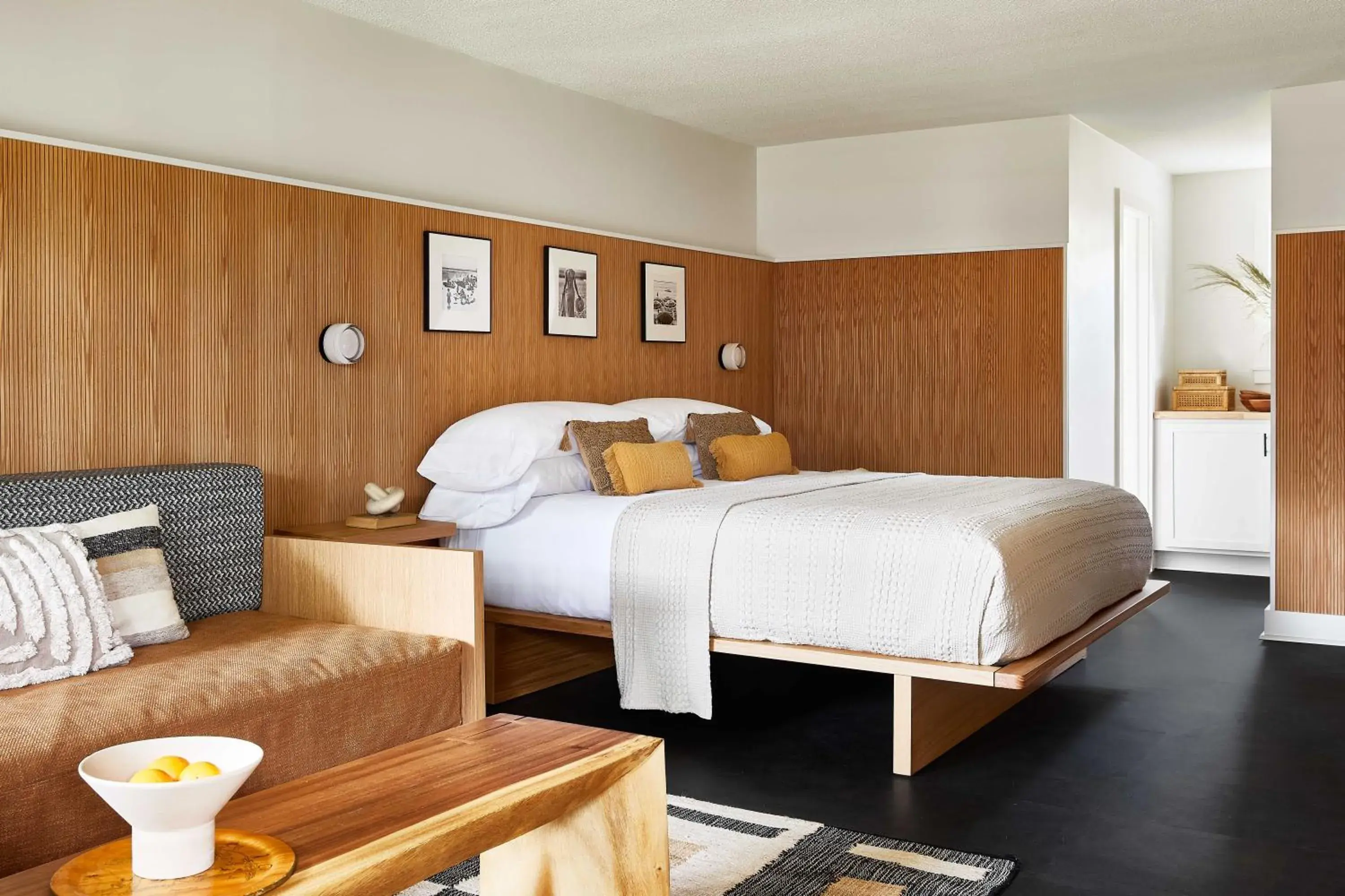 Photo of the whole room, Bed in Bluebird Dennisport Photo of the whole room, Bed in Bluebird Dennisport