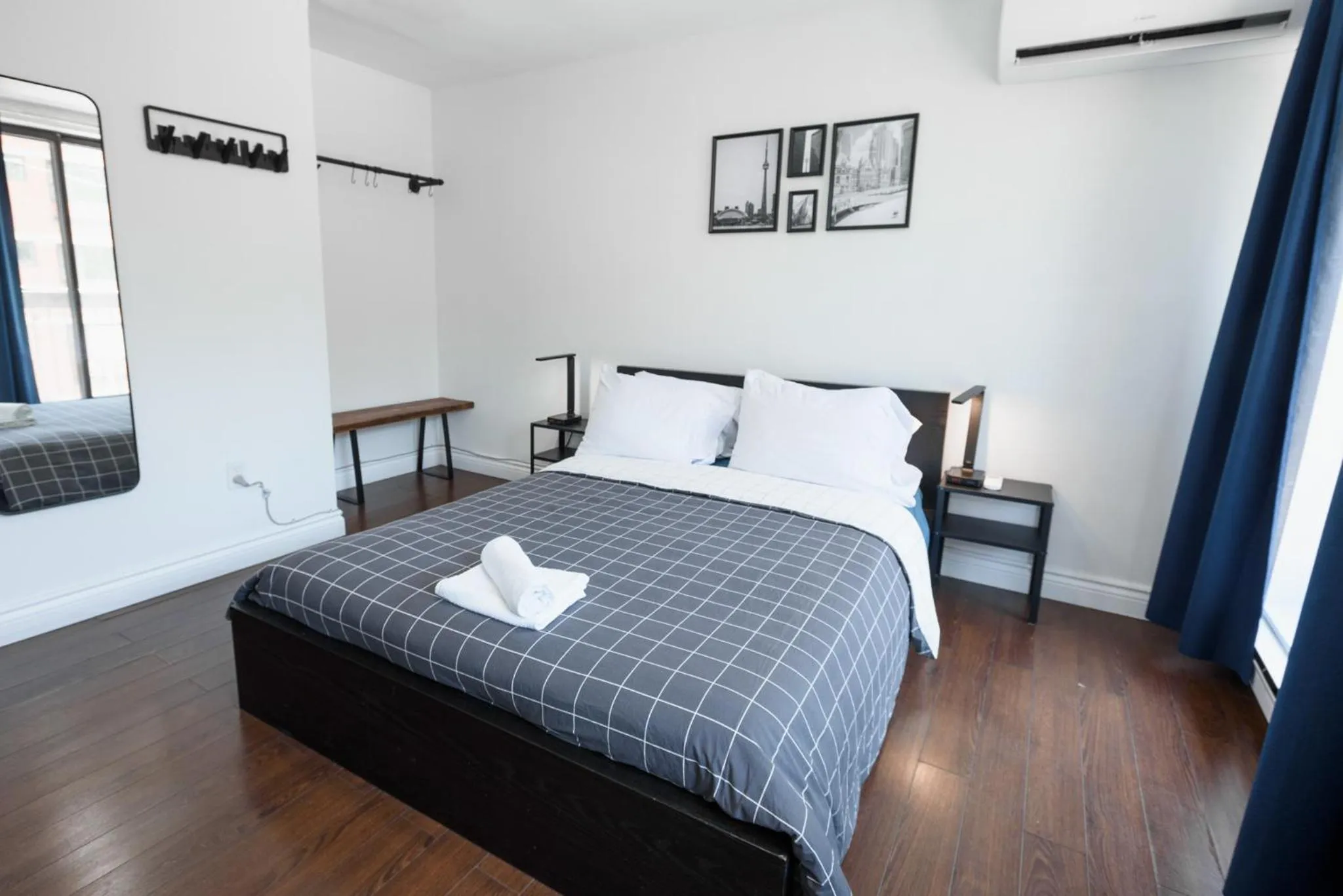 Balcony/Terrace, Bed in Samesun Toronto