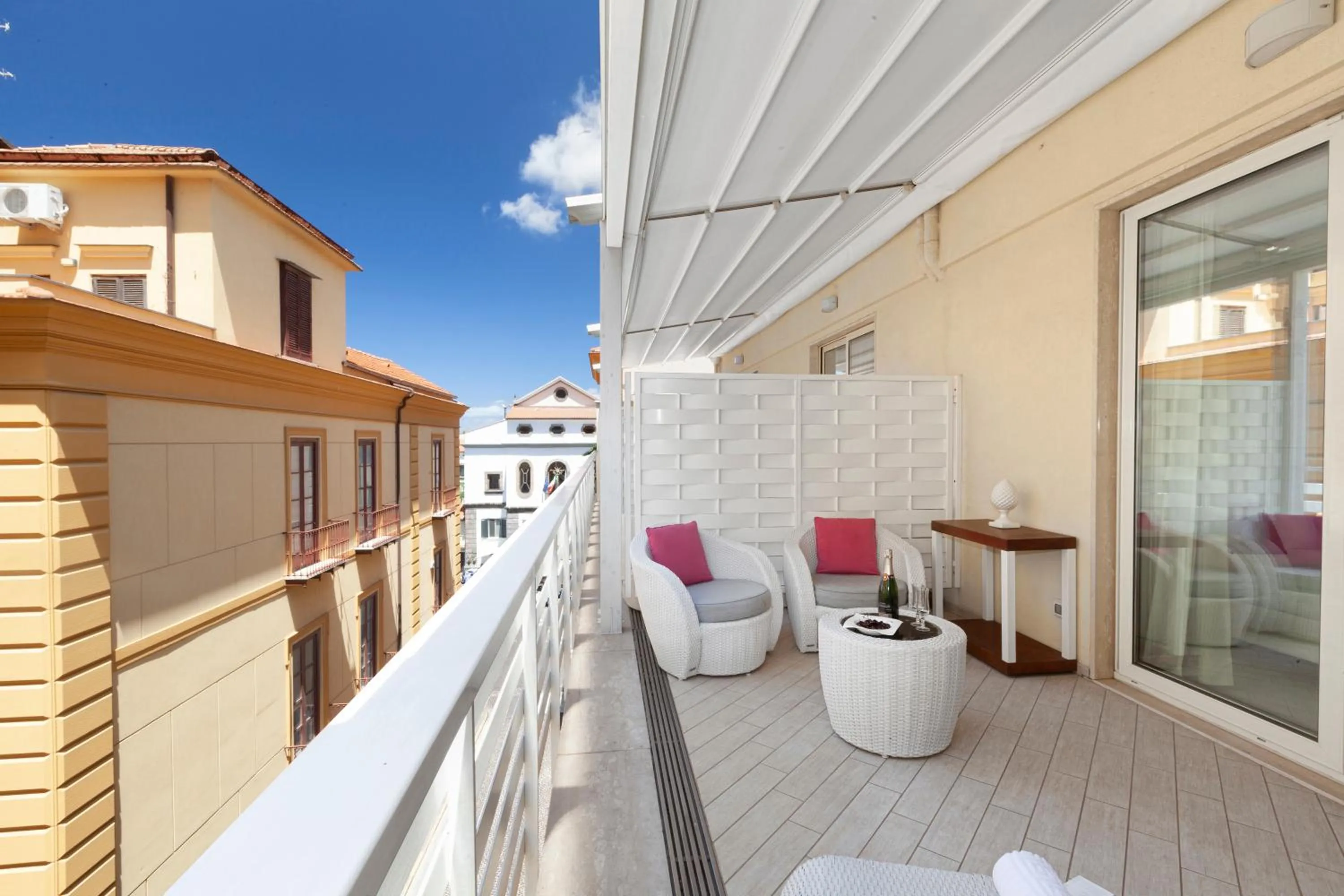 Balcony/Terrace in Hotel Tasso Suites & Spa