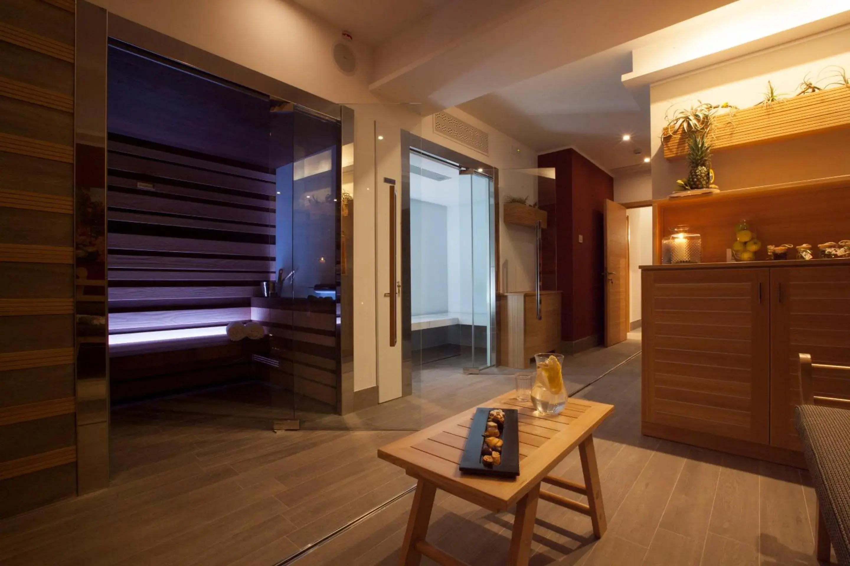 Standard Twin Room in Hotel Tasso Suites & Spa Standard Twin Room in Hotel Tasso Suites & Spa