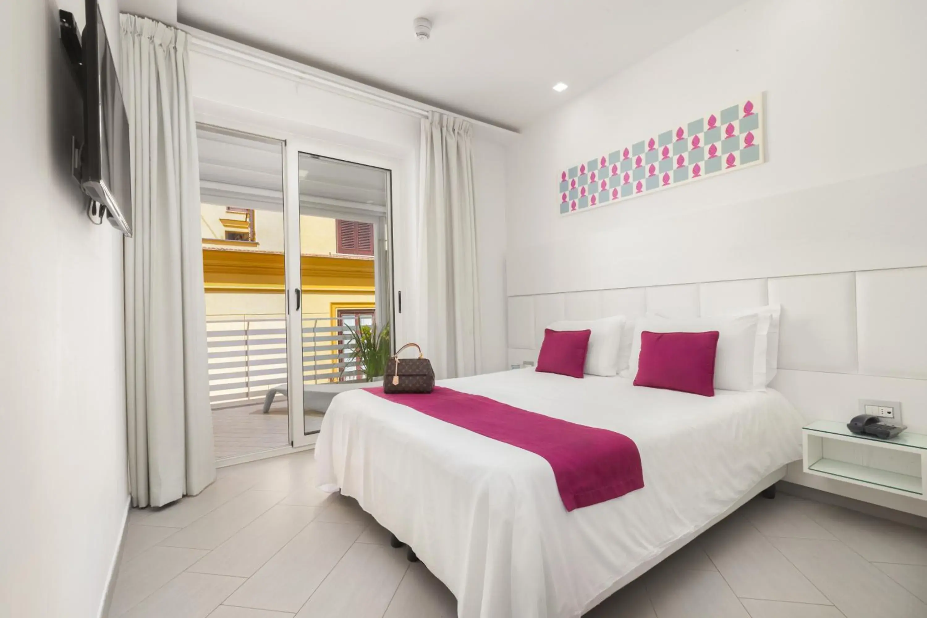 Nearby landmark, Bed in Hotel Tasso Suites & Spa Nearby landmark, Bed in Hotel Tasso Suites & Spa