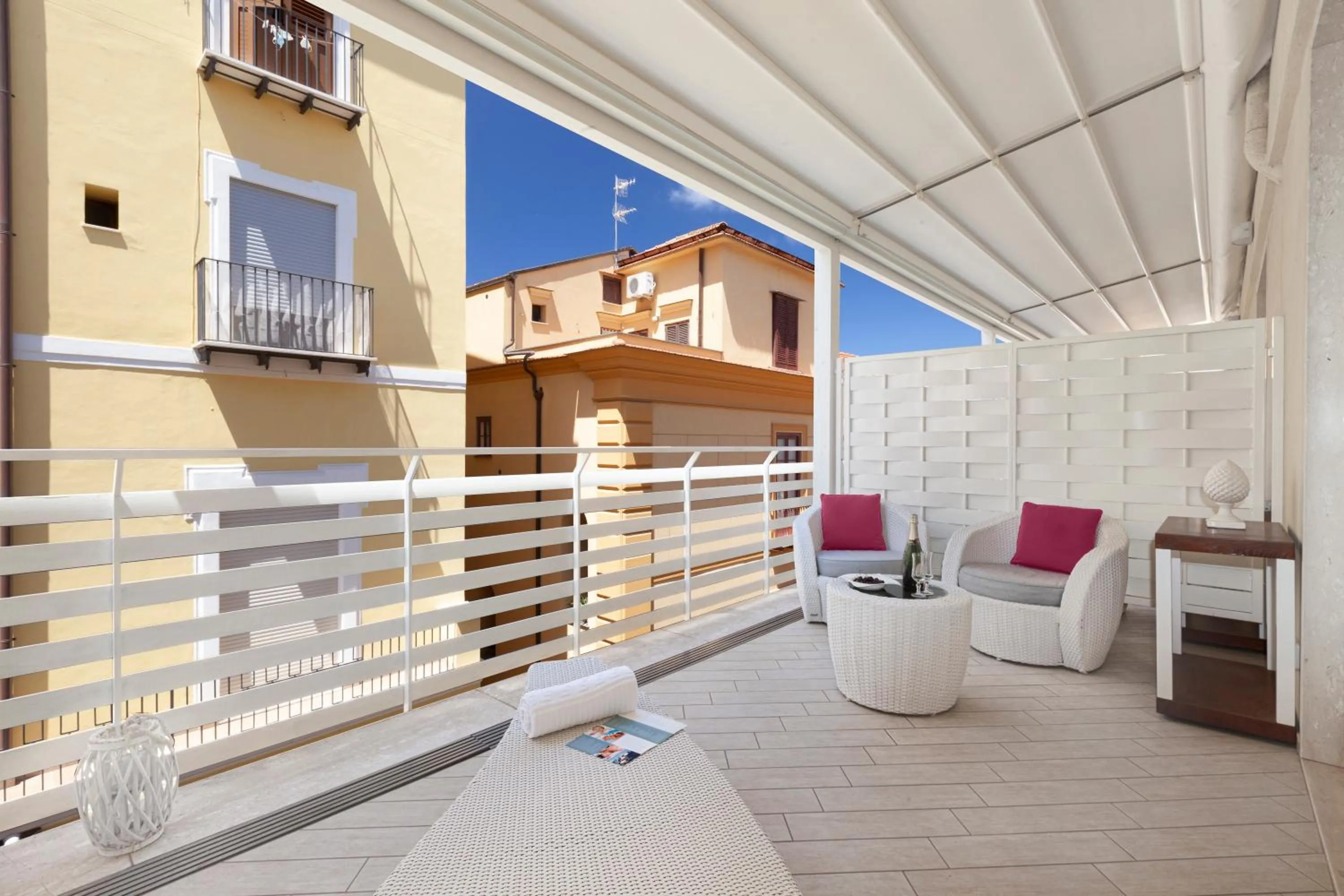 Balcony/Terrace in Hotel Tasso Suites & Spa
