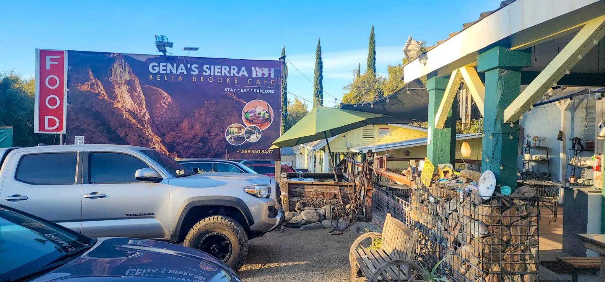 Restaurant/places to eat in Genas's Sierra Inn & Restaurant