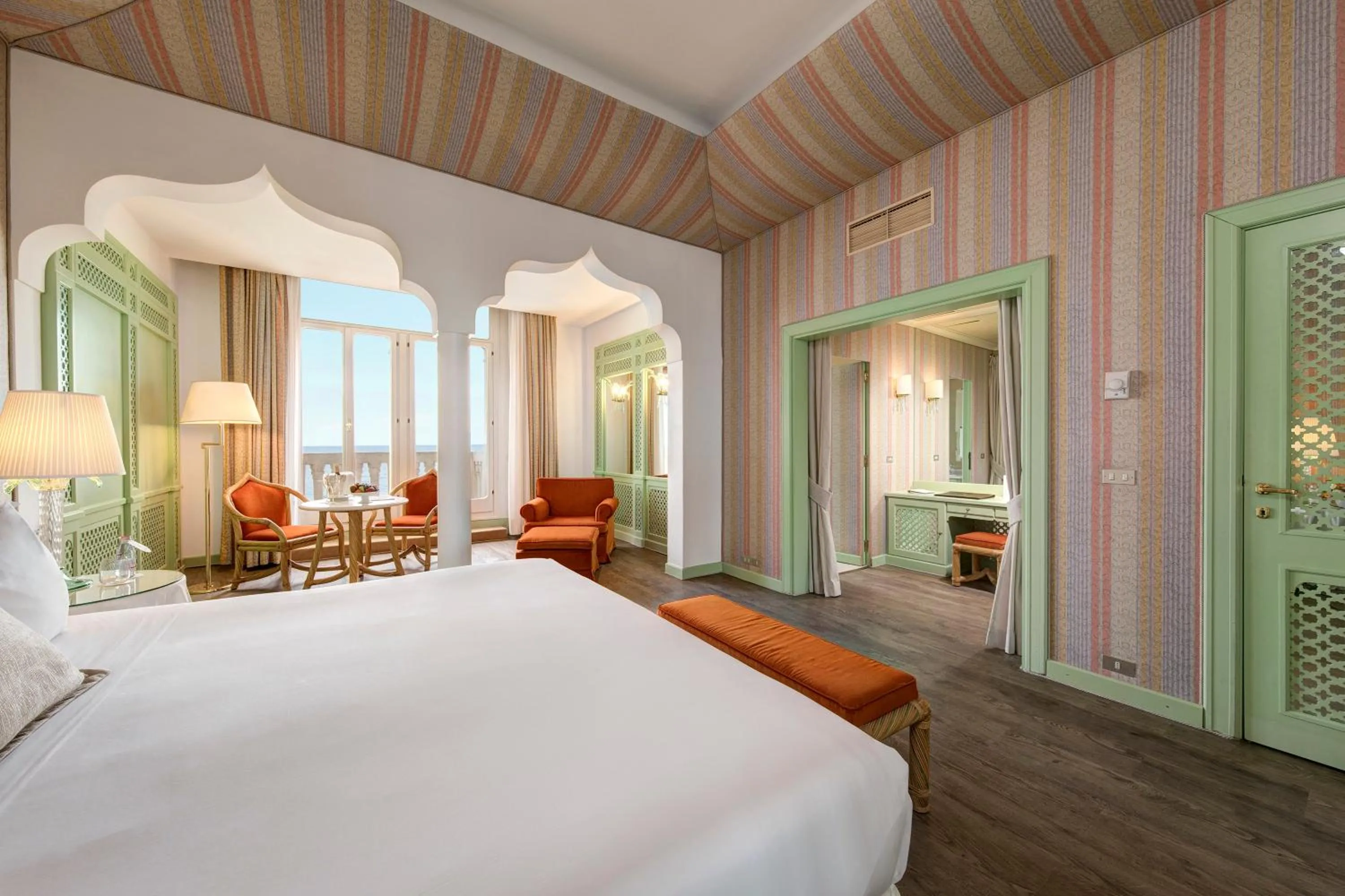 Photo of the whole room, Bed in Hotel Excelsior Venice