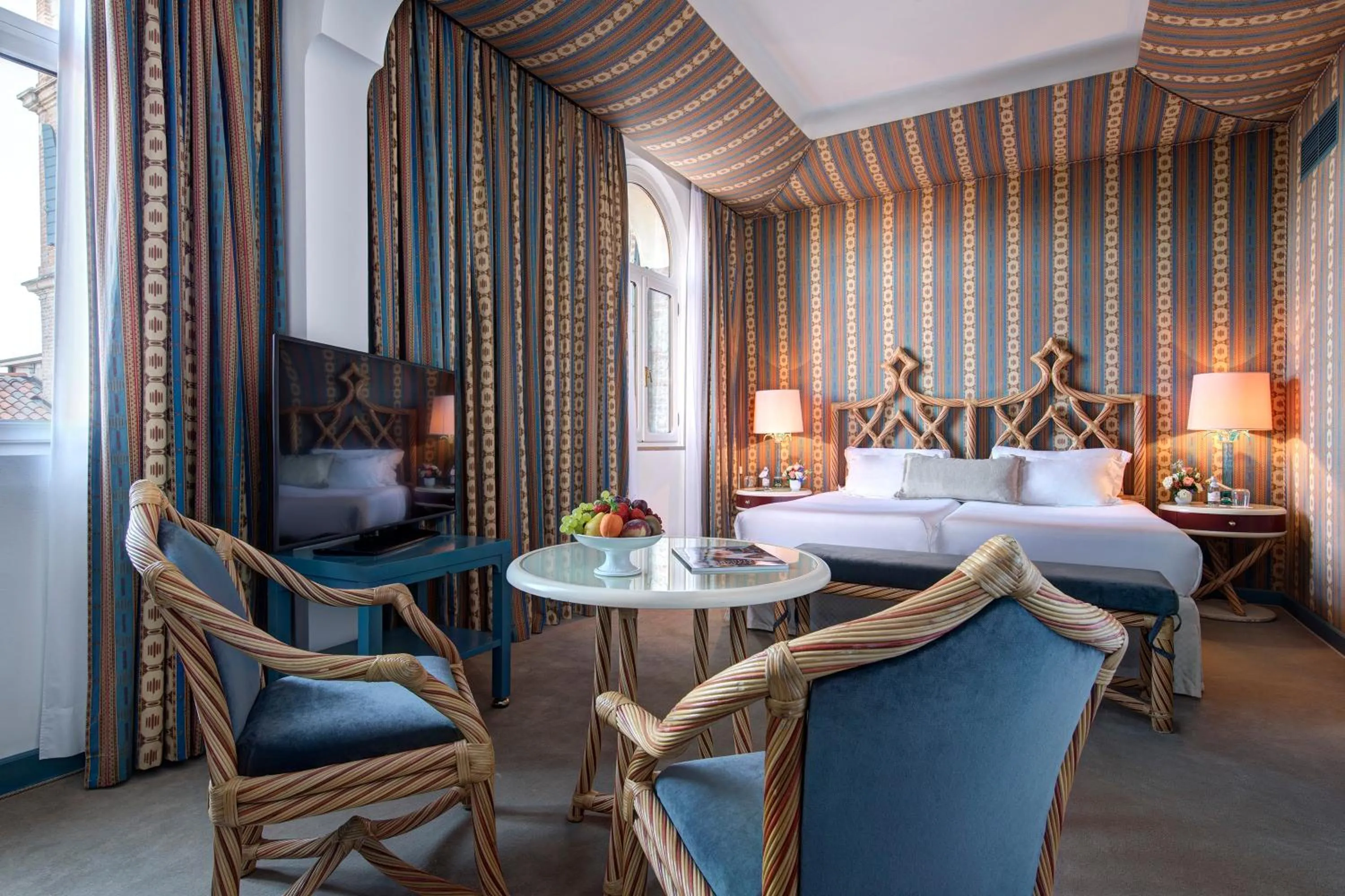 Photo of the whole room, Bed in Hotel Excelsior Venice