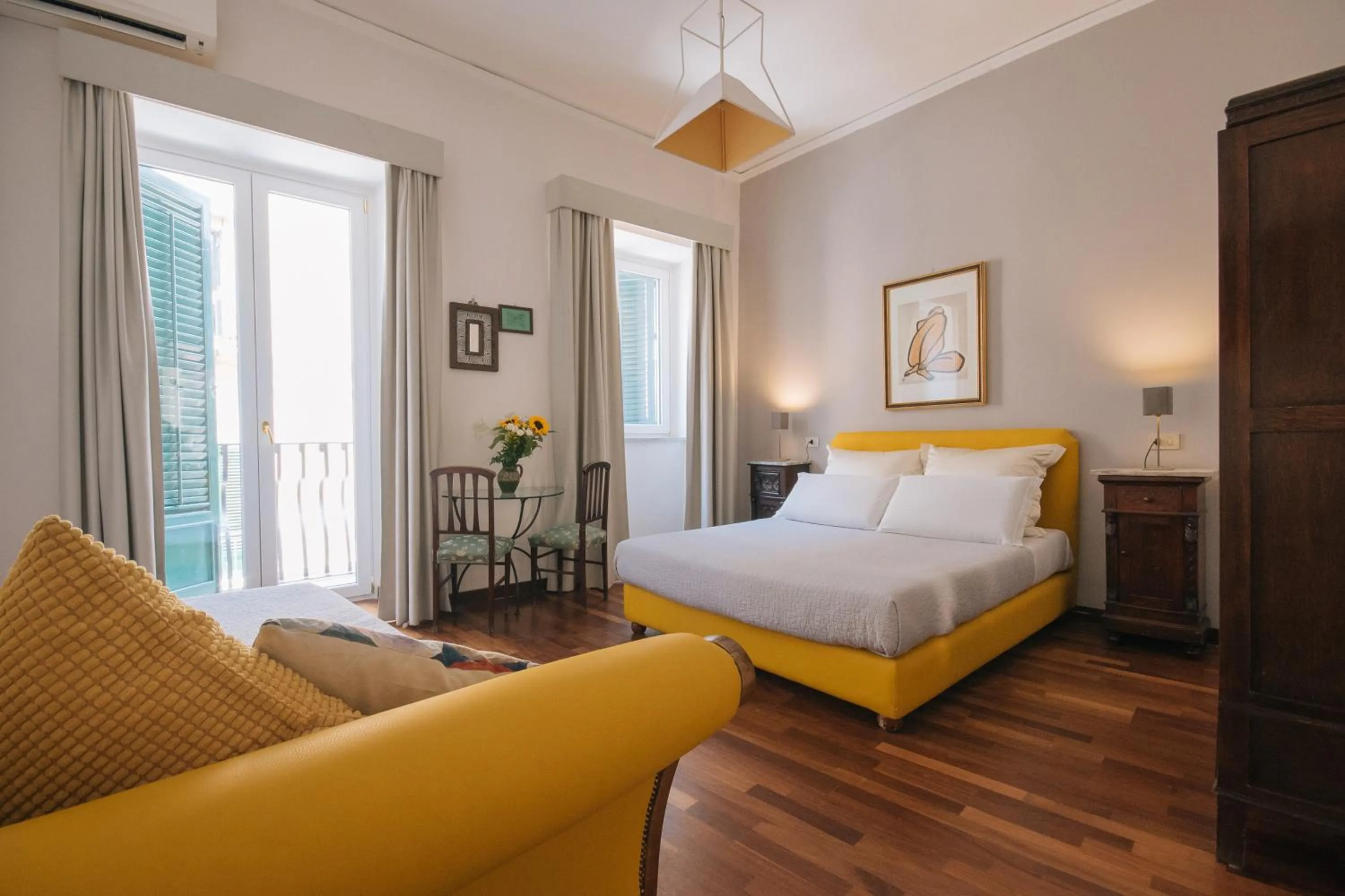 Balcony/Terrace, Bed in Boutique B&B Vintage