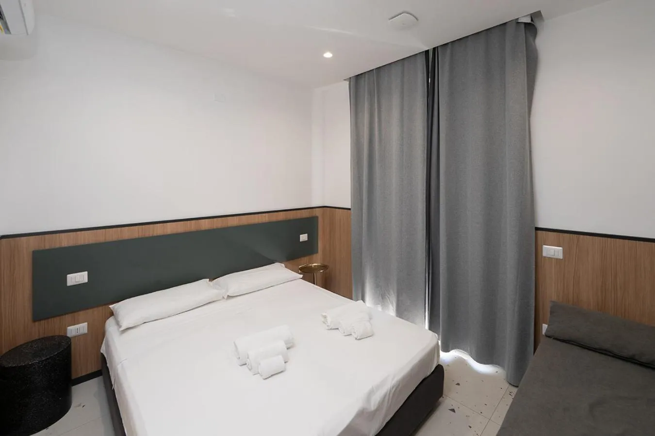 Bed in Mia Suites Hotel Bella Capri