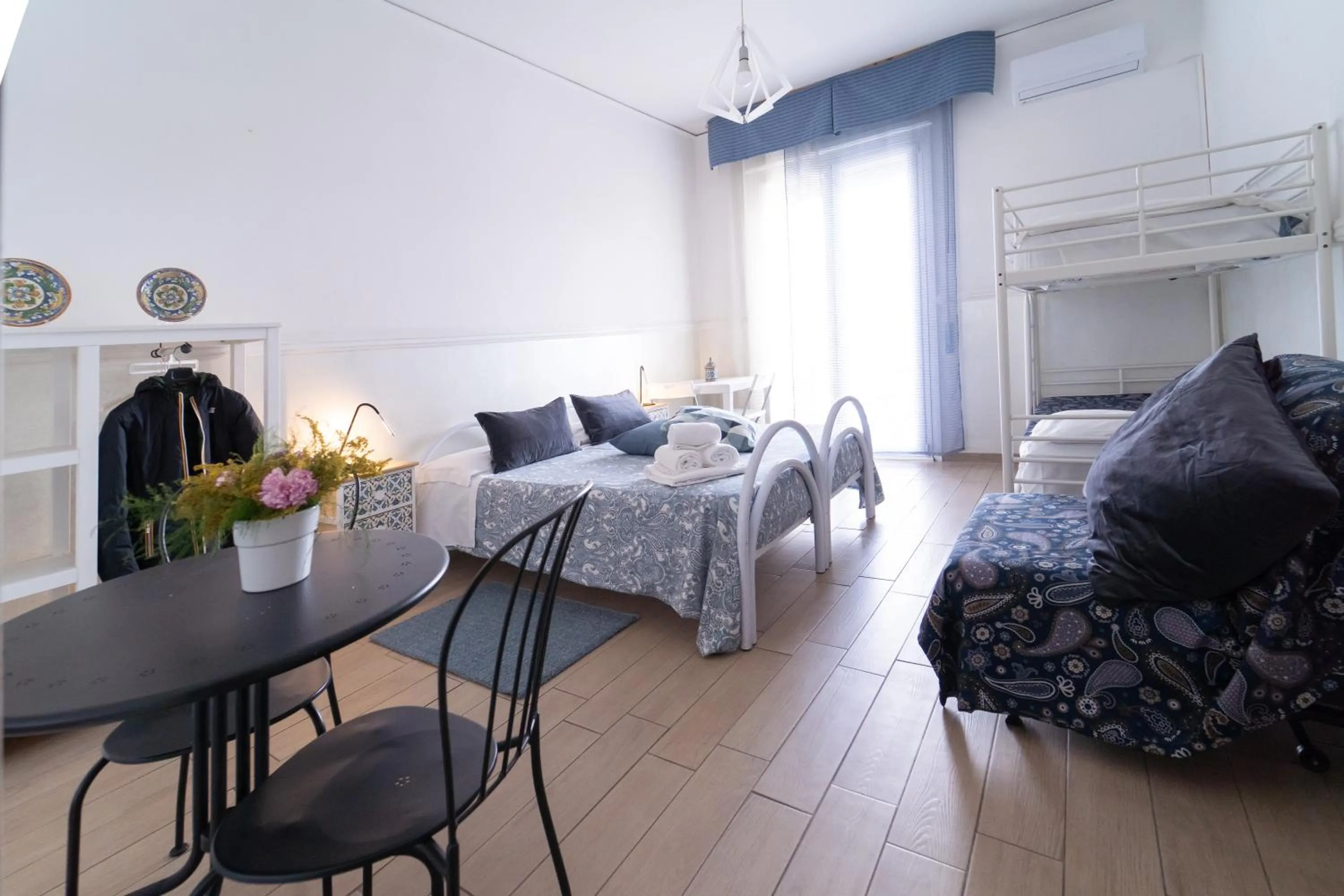 Bed in Mia Suites Hotel Bella Capri