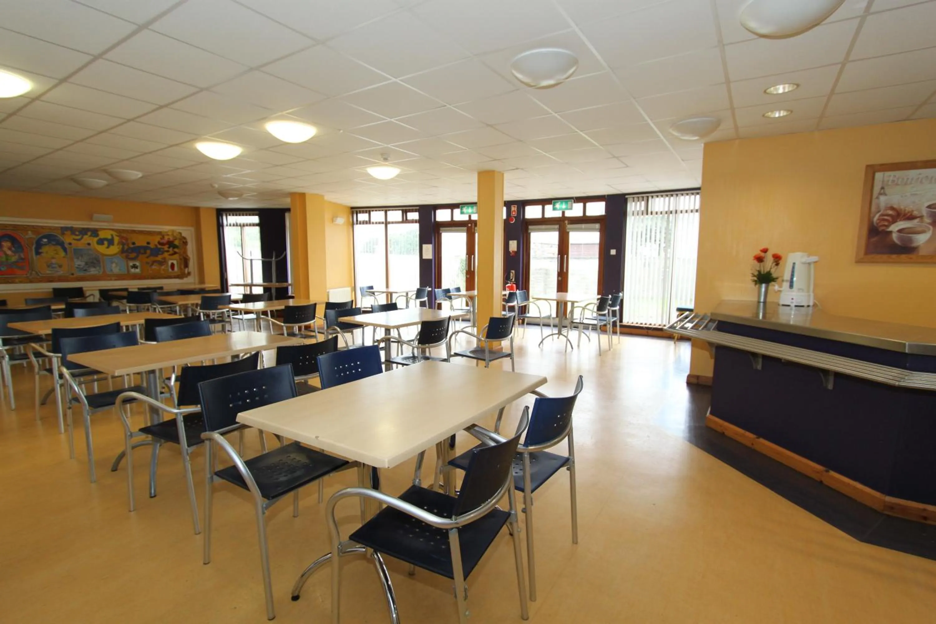 Food and drinks in Bushmills Youth Hostel