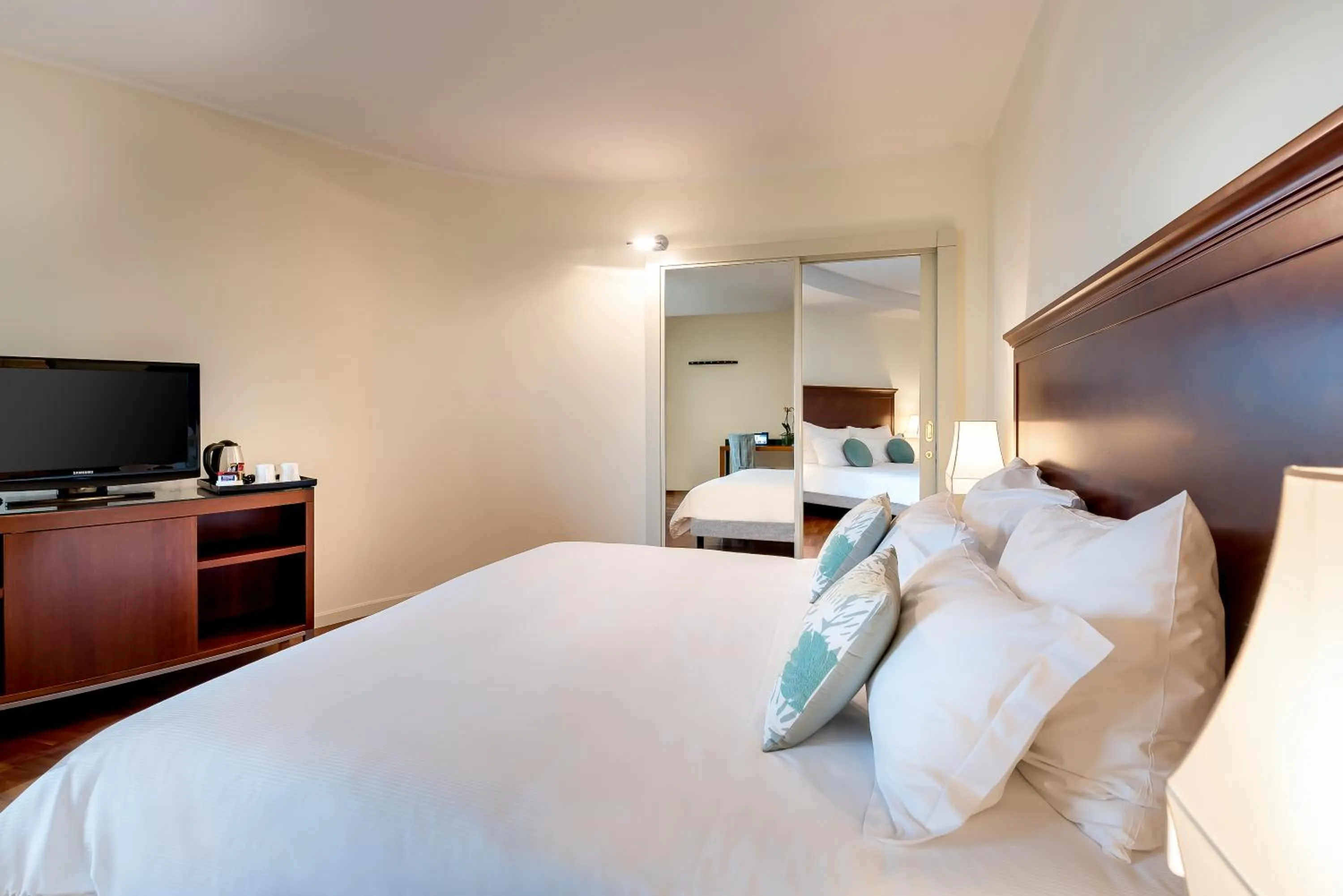 Photo of the whole room, Bed in Savoia Hotel Rimini