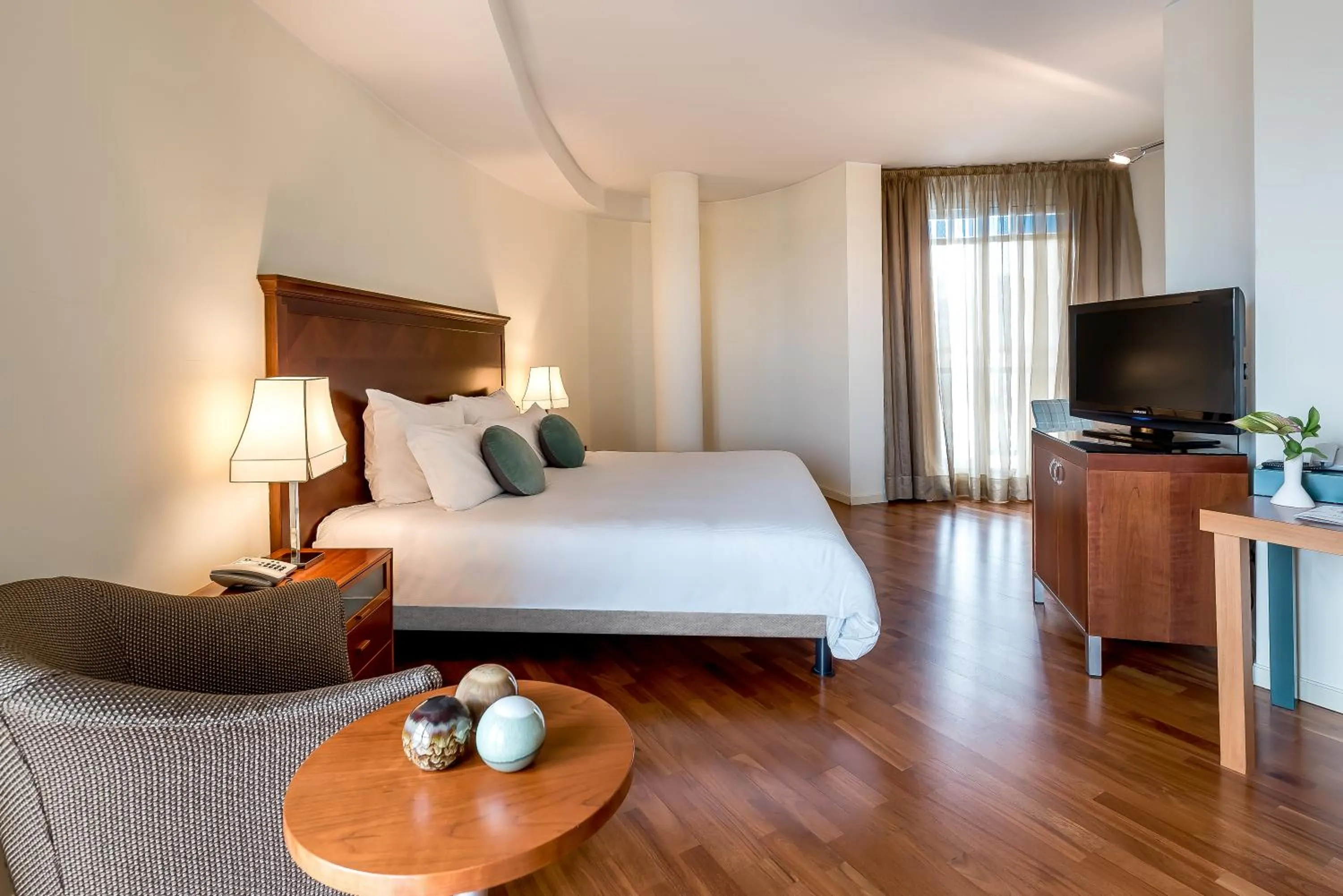 Photo of the whole room, Bed in Savoia Hotel Rimini