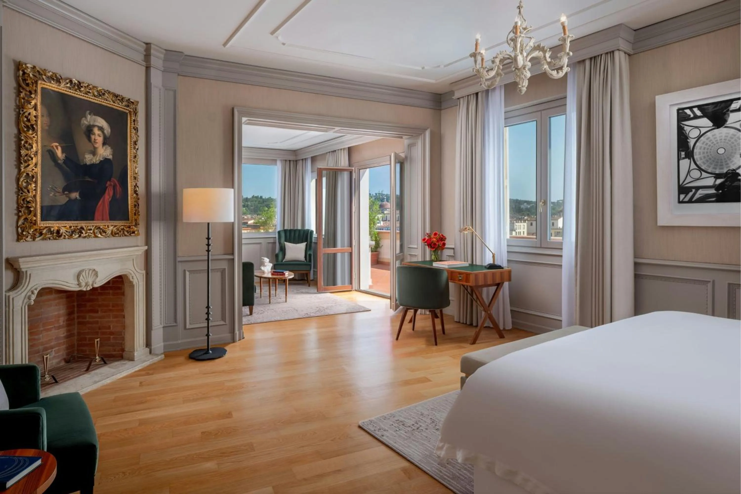 Photo of the whole room, Bed in The Excelsior, a Luxury Collection Hotel, Florence