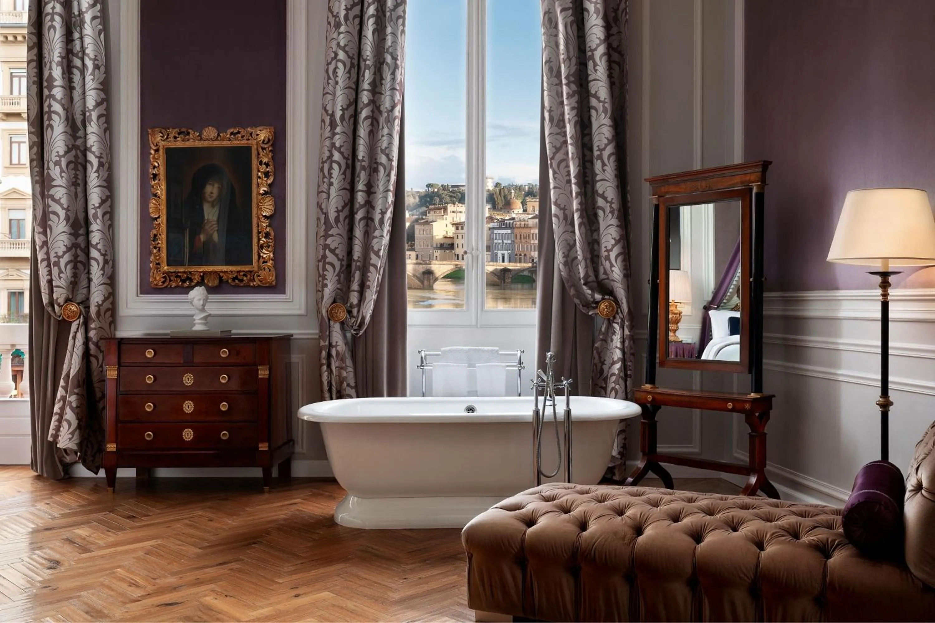 Photo of the whole room in The St. Regis Florence