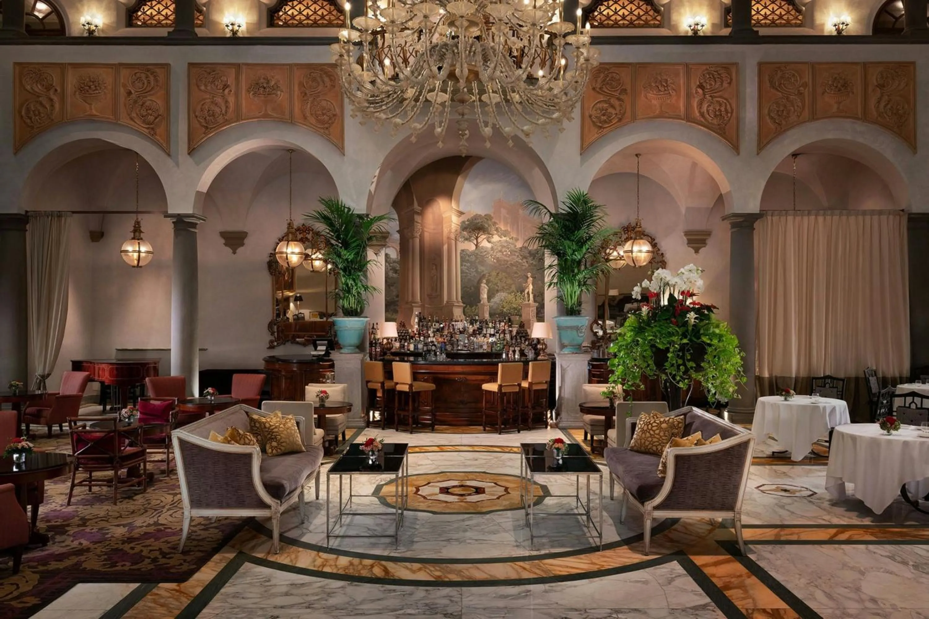 Lounge or bar in The St. Regis Florence