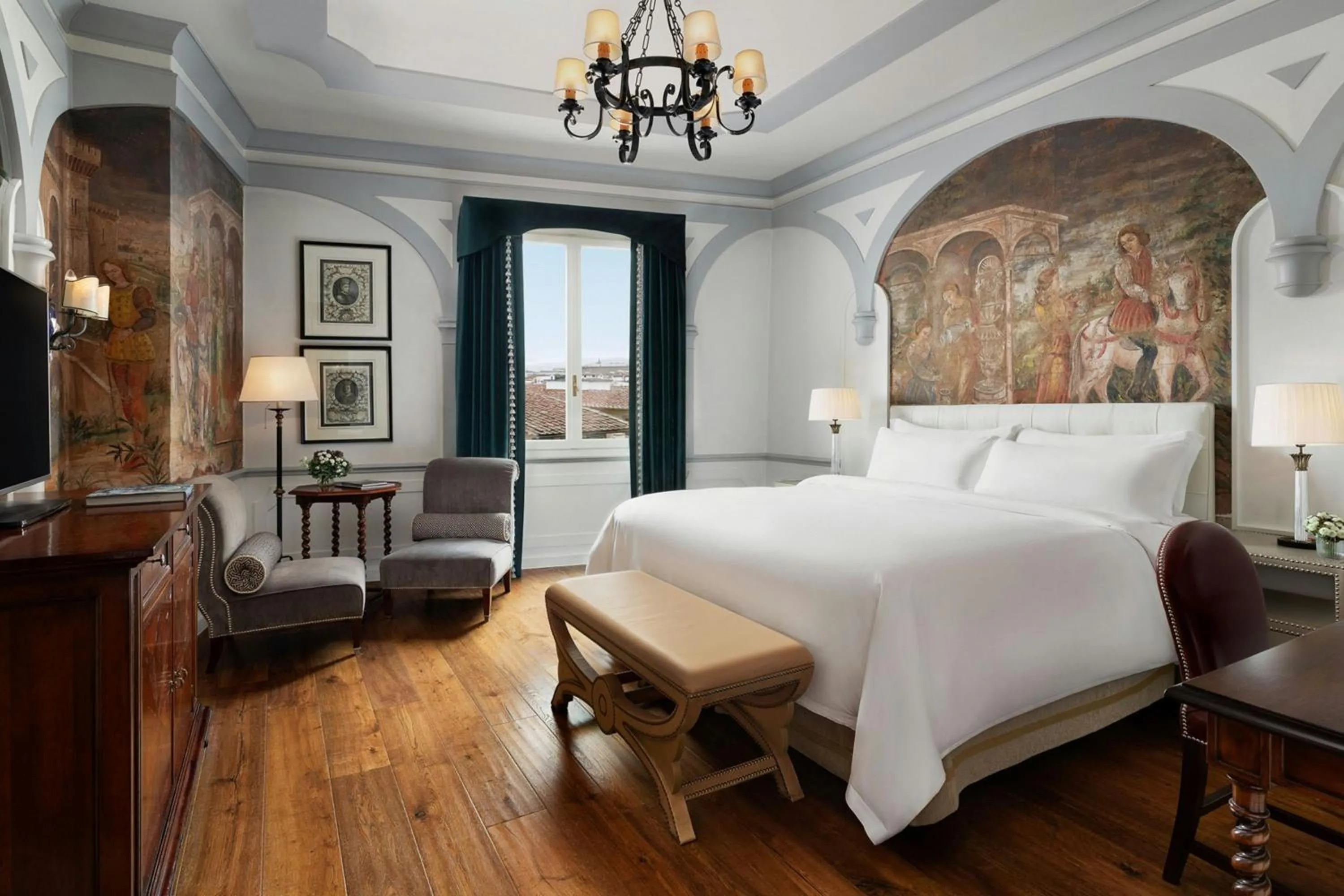 Bedroom, Bed in The St. Regis Florence