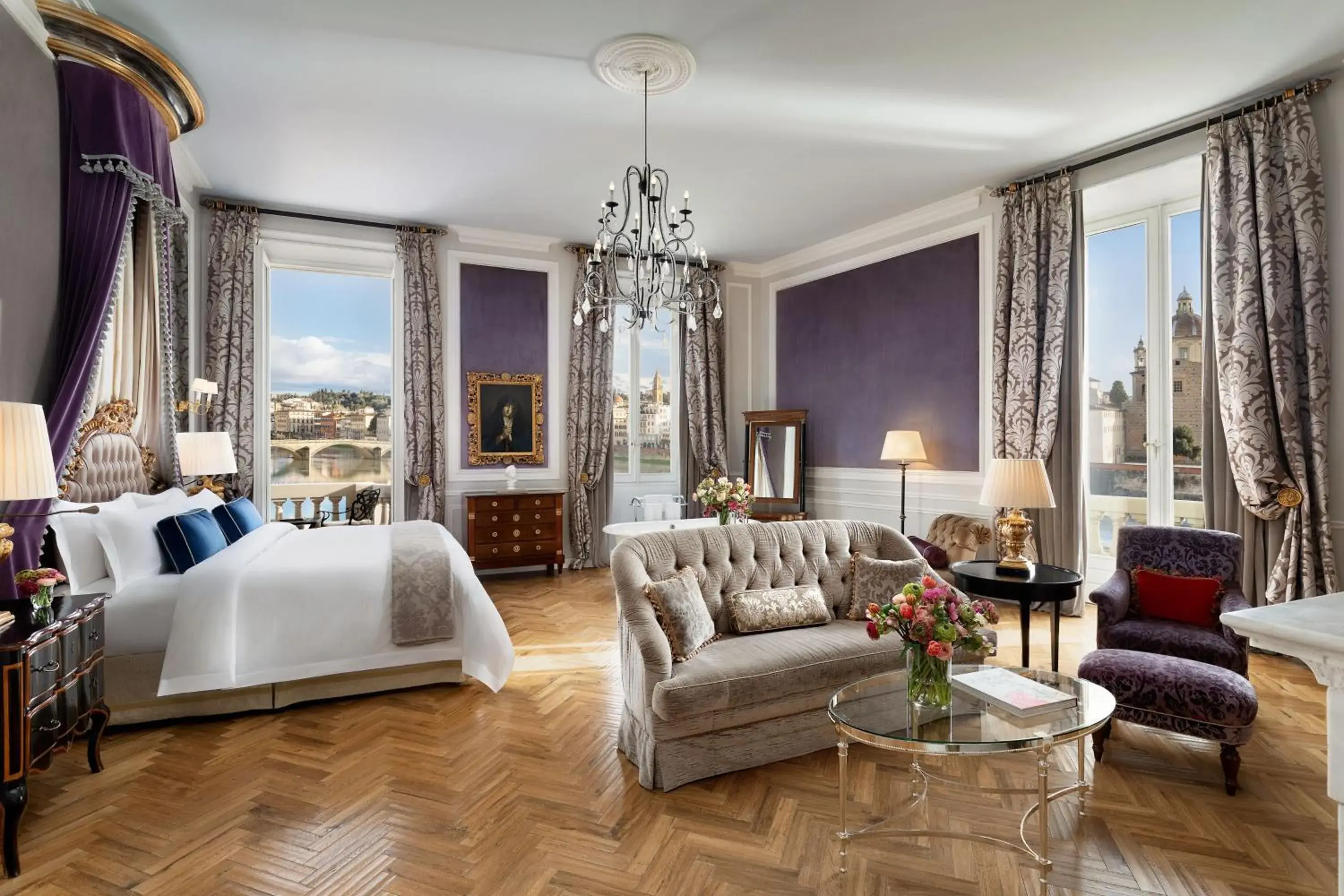 Junior Suite Arno, 1 Bedroom Junior Suite, Arno River view in The St. Regis Florence Junior Suite Arno, 1 Bedroom Junior Suite, Arno River view in The St. Regis Florence