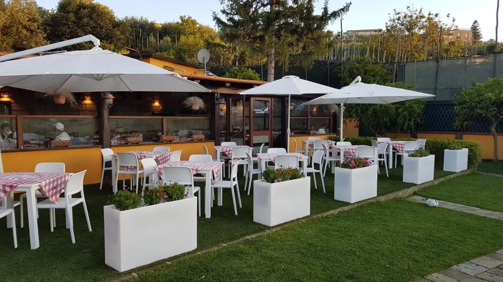 Restaurant/places to eat in Casale Antonietta Restaurant/places to eat in Casale Antonietta