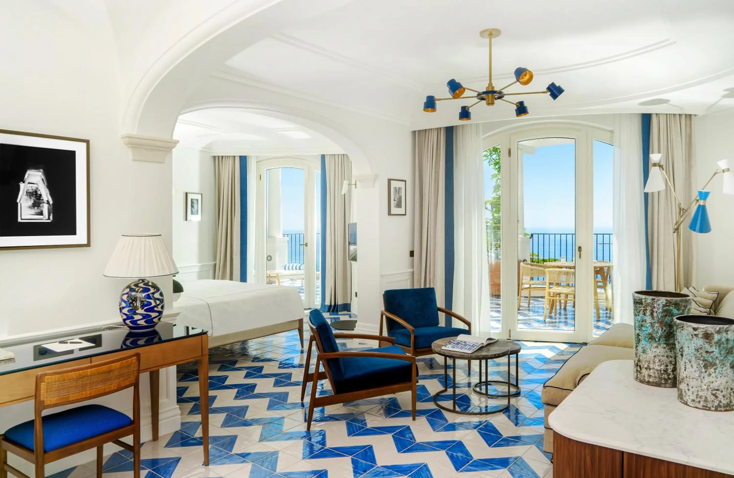 Deluxe Suite with Sea View in Borgo Santandrea Deluxe Suite with Sea View in Borgo Santandrea