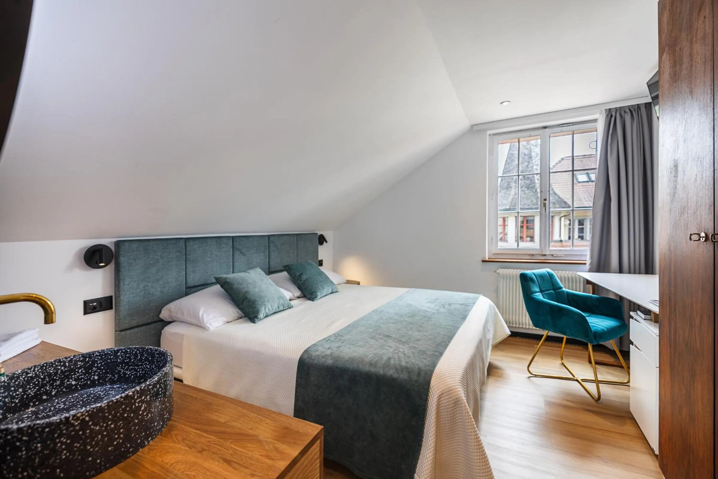 Bed in Hotel Rheingerbe