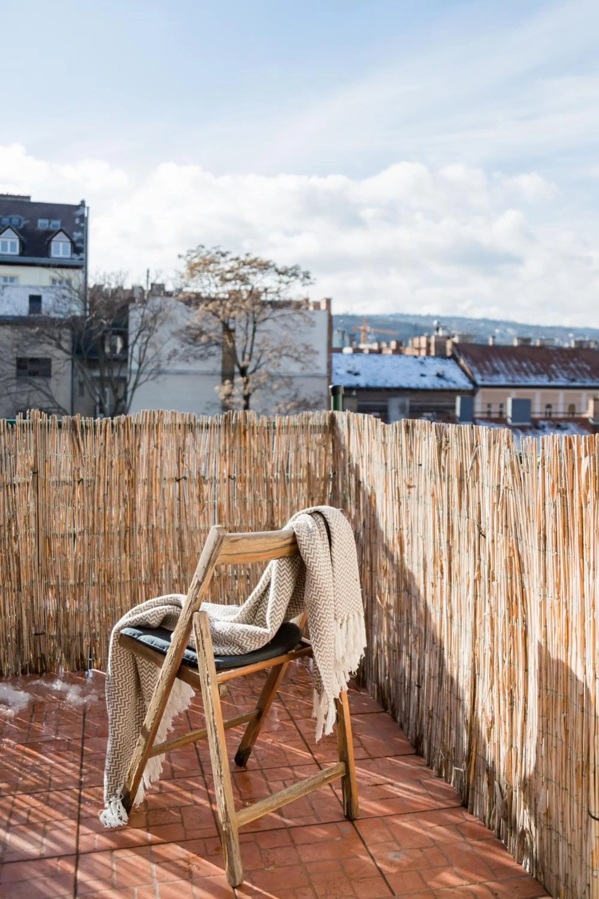 Relax Into Loft Living At A Light-Filled City Escape