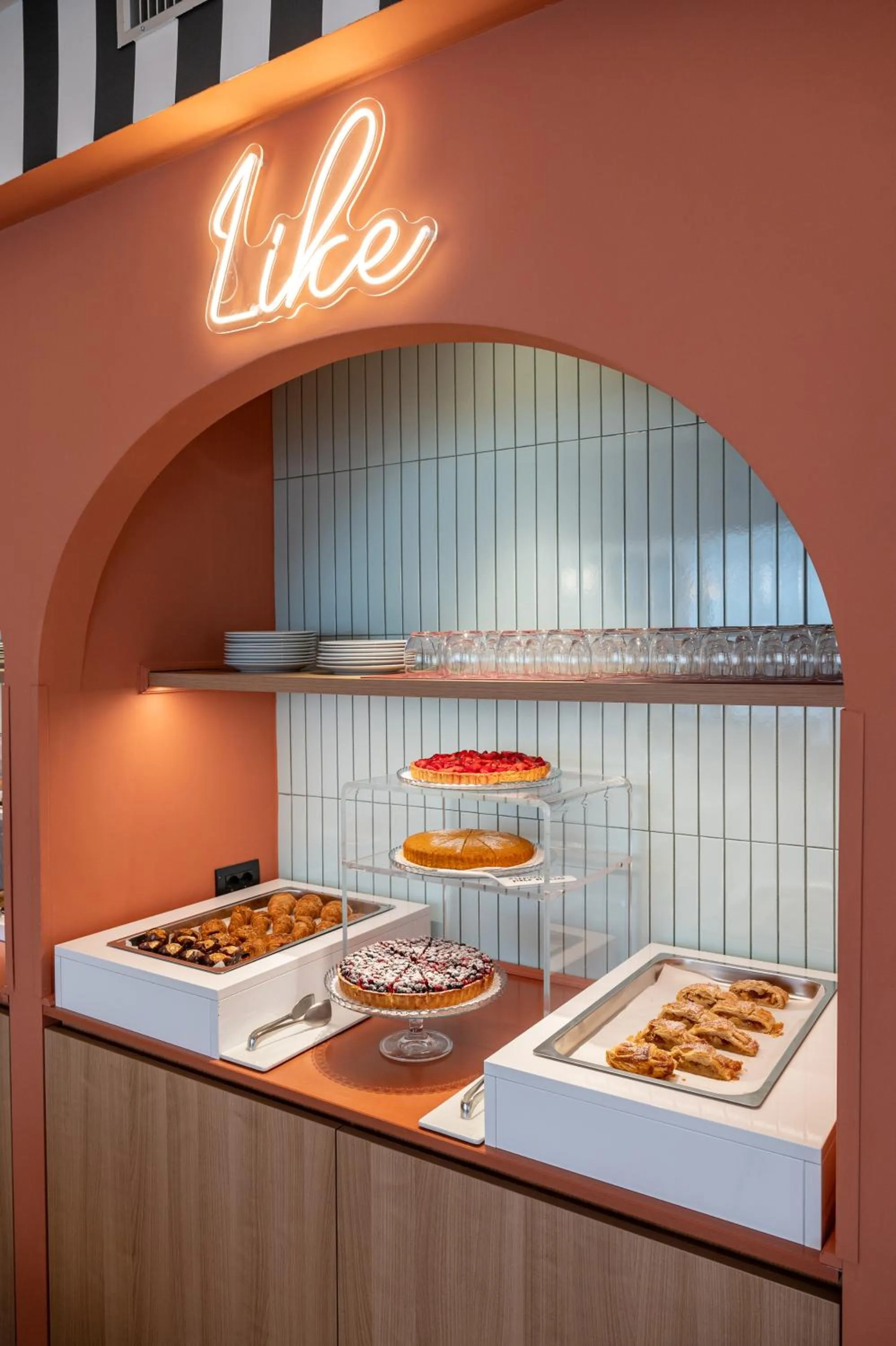 Food and drinks in Bleis Hotel