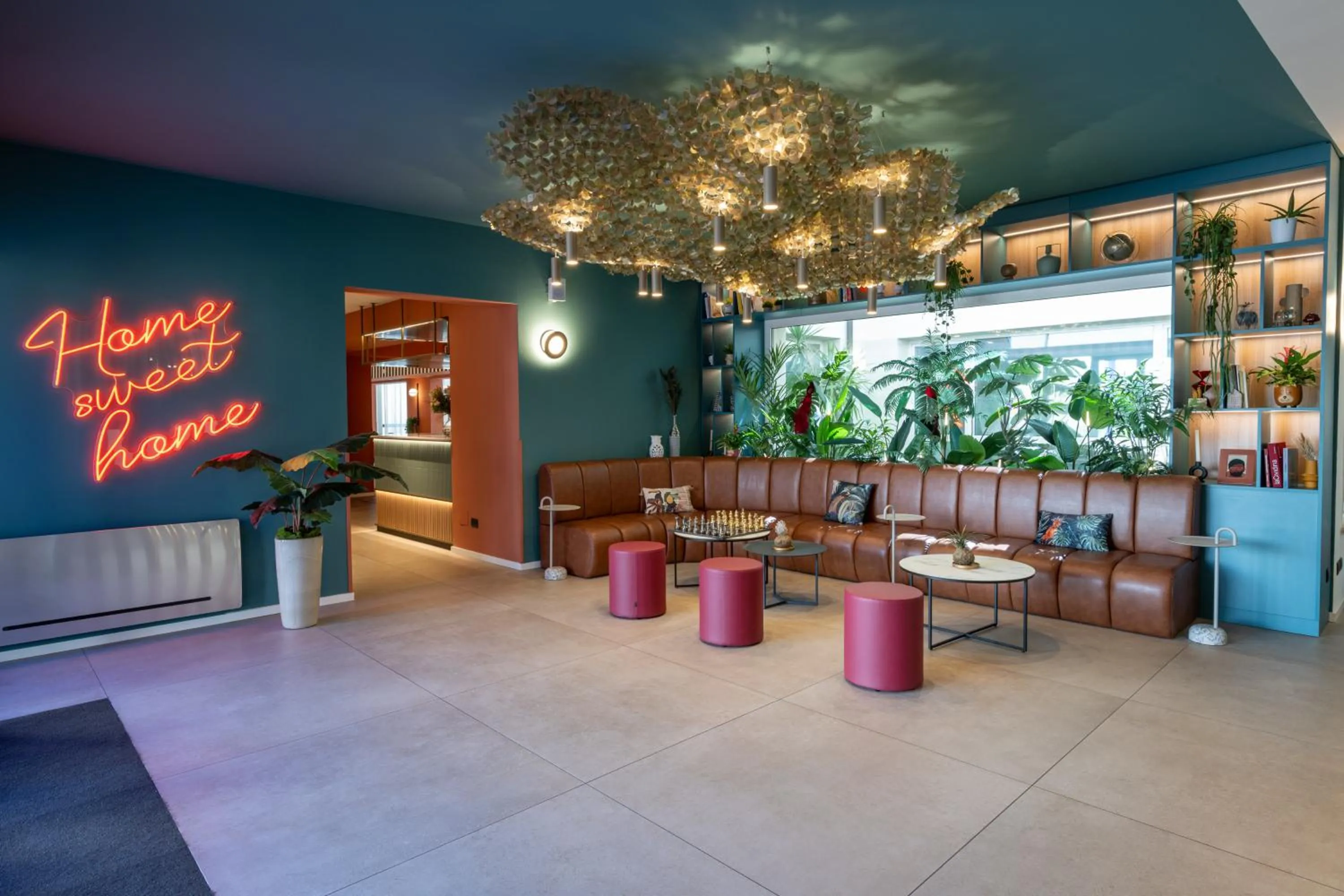 Living room in Bleis Hotel