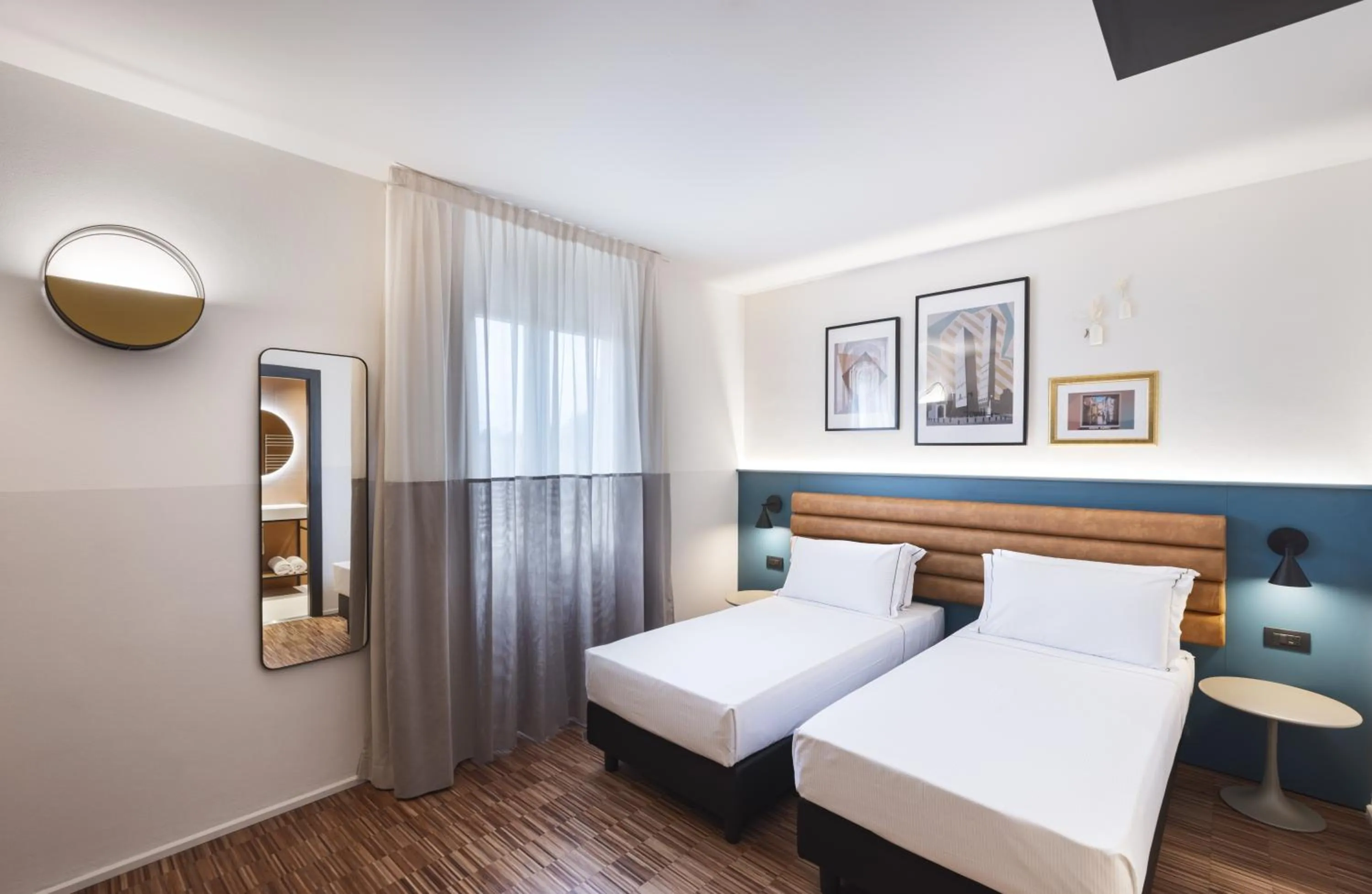 Bedroom, Bed in Bleis Hotel