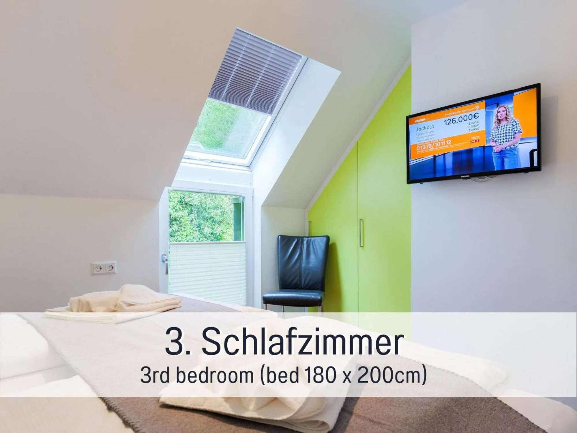 Bed in Dieboldsberg: Sauna | Whirlpool | Kamin | Garten