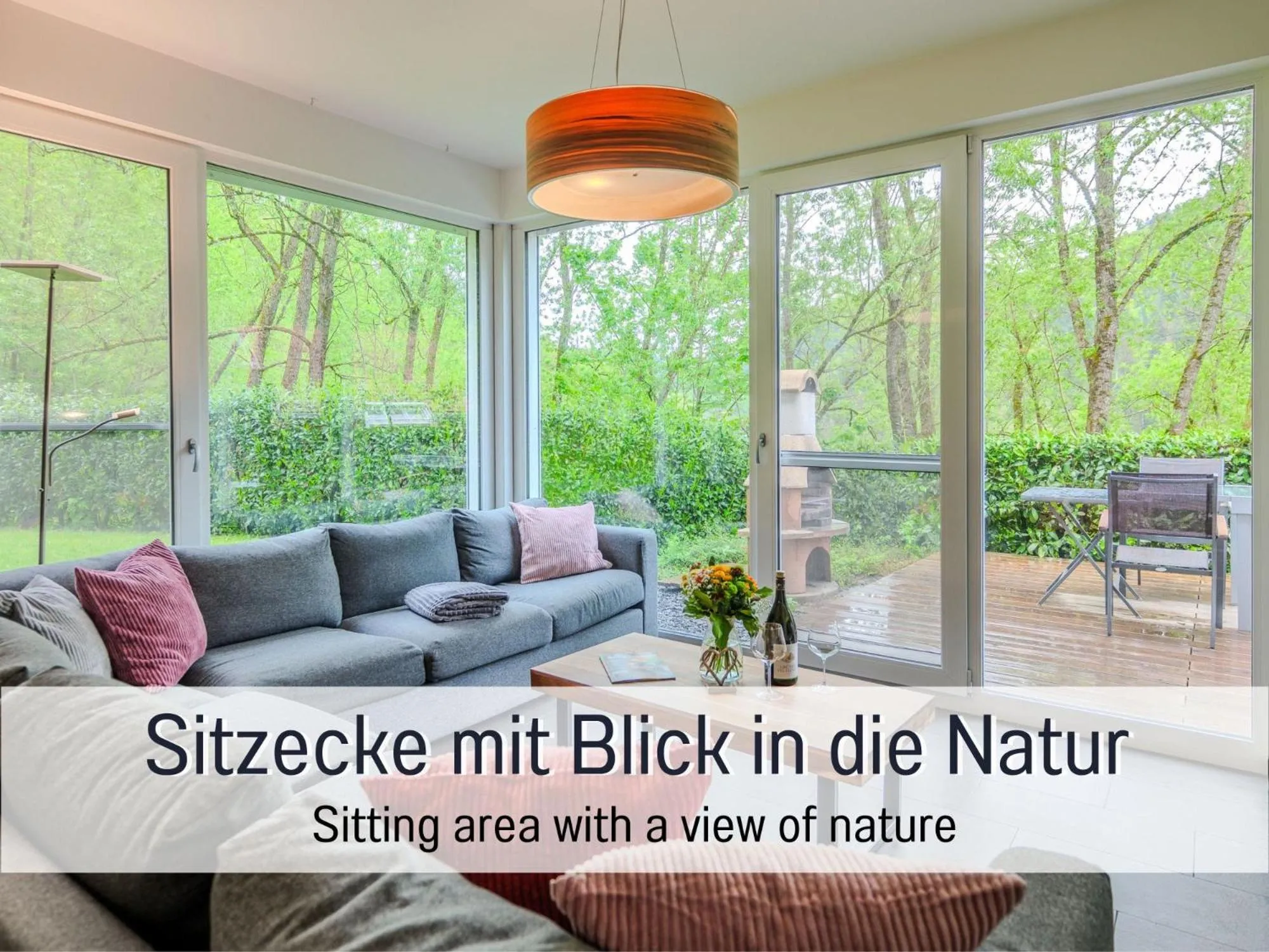 Living room in Dieboldsberg: Sauna | Whirlpool | Kamin | Garten